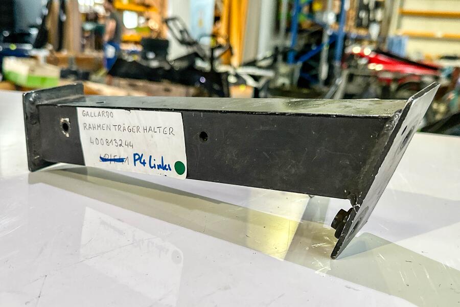 Lamborghini Gallardo Connecting bracket, RH, OEM, Part number: 400813244