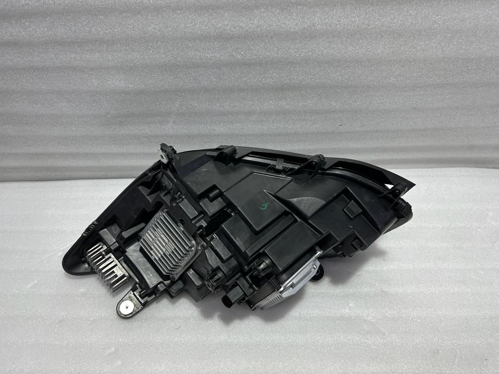 Mercedes Benz AMG GT W190 Complete headlight LH RH, OEM, Part number: A1909069500 A1909069600