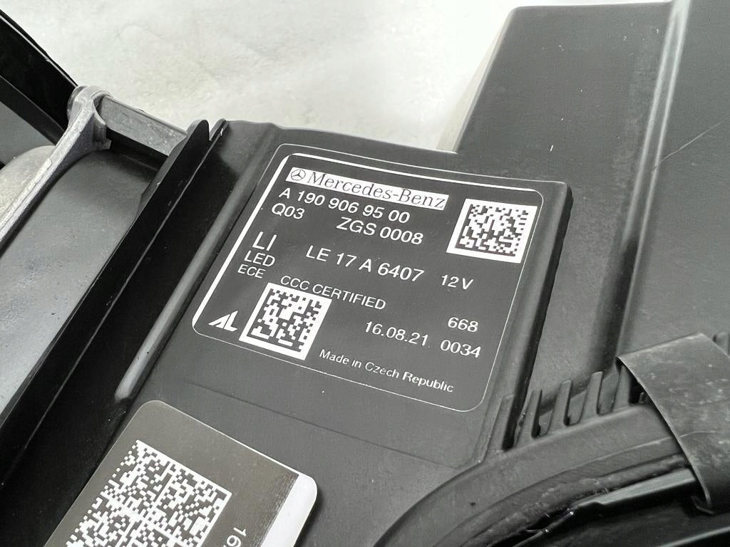 Mercedes Benz AMG GT W190 Complete headlight LH RH, OEM, Part number: A1909069500 A1909069600