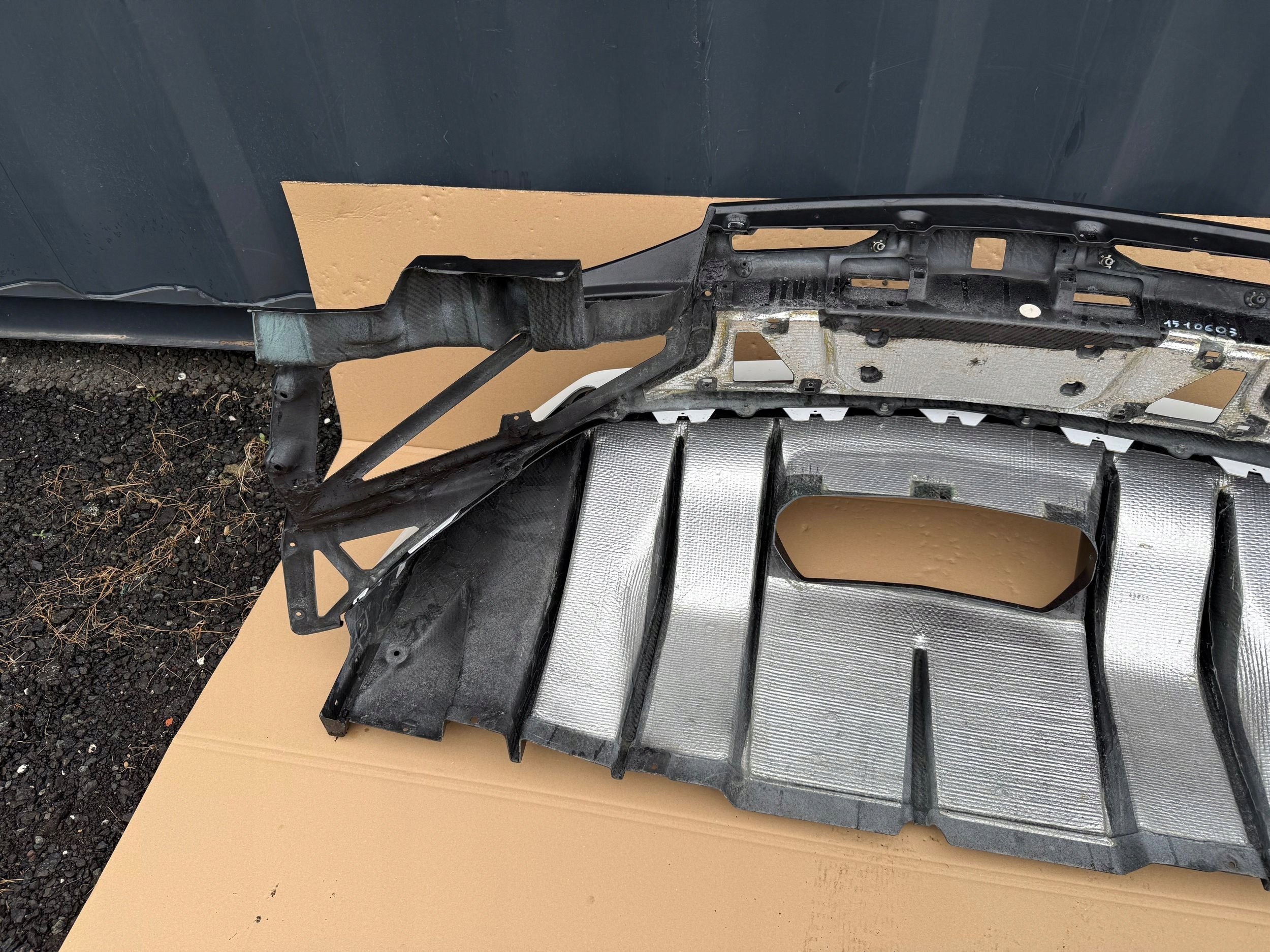 Lamborghini Aventador SV rear bumper with diffuser, OEM, Part number: 470807511Q