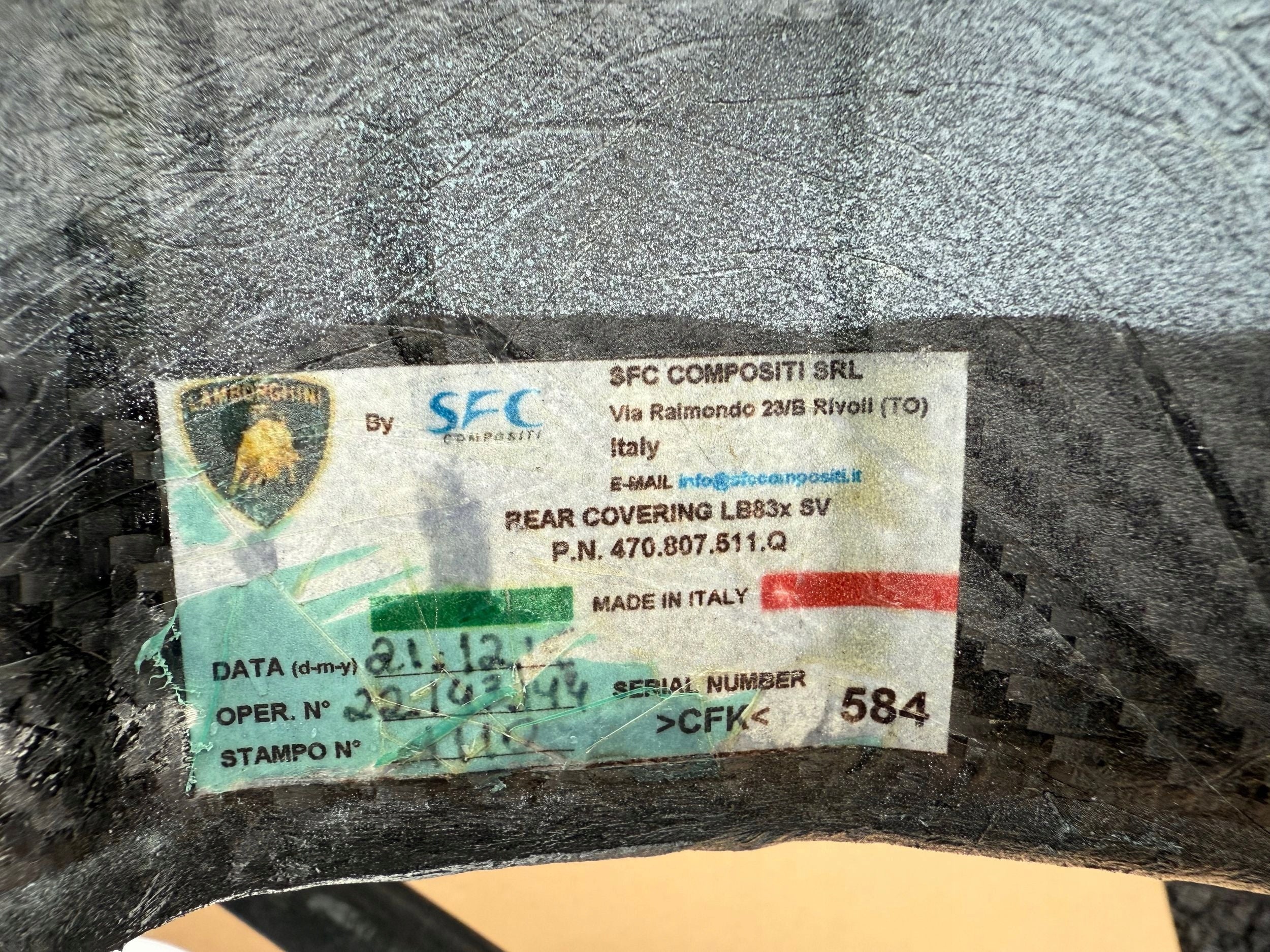 Lamborghini Aventador SV rear bumper with diffuser, OEM, Part number: 470807511Q