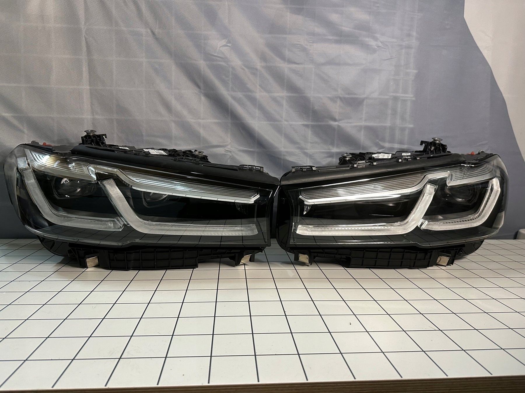 BMW Headlight G30 G31 LED Adaptive, OEM, Part number: 63119479273, 63119479274