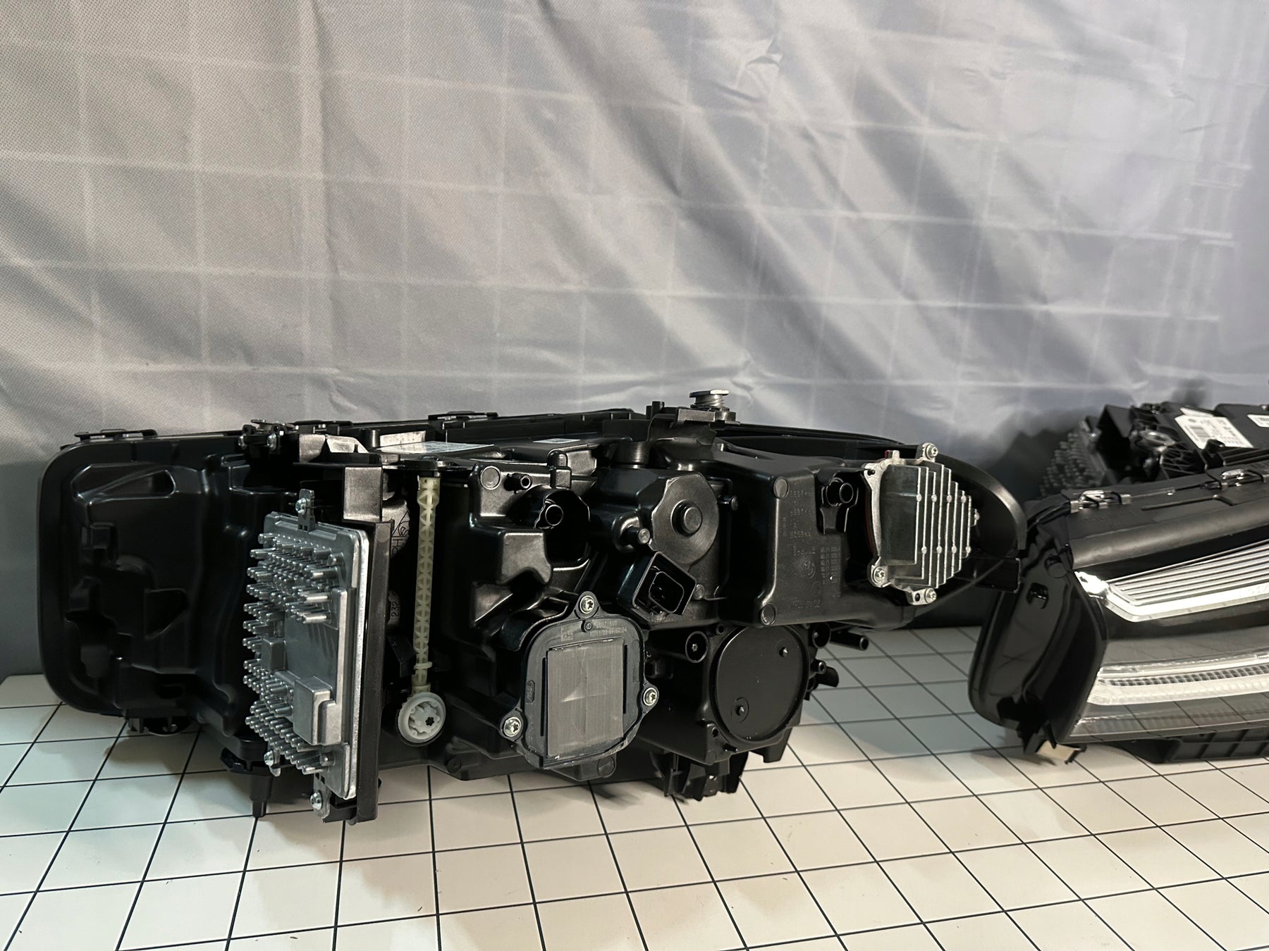 BMW Headlight G30 G31 LED Adaptive, OEM, Part number: 63119479273, 63119479274