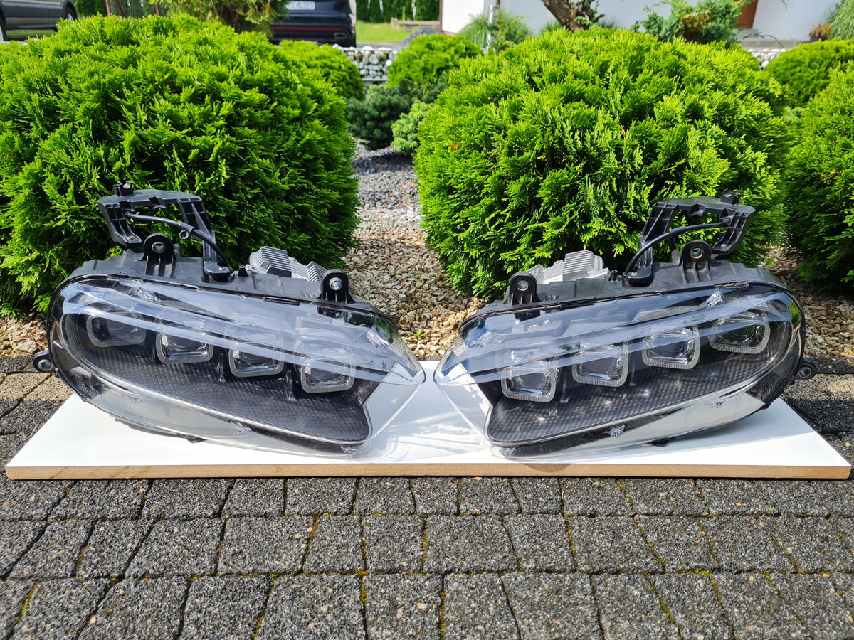 Bugatti Chiron Super sport 300+ headlight, OEM, Part number: 5B4941035D, 5B4941036D