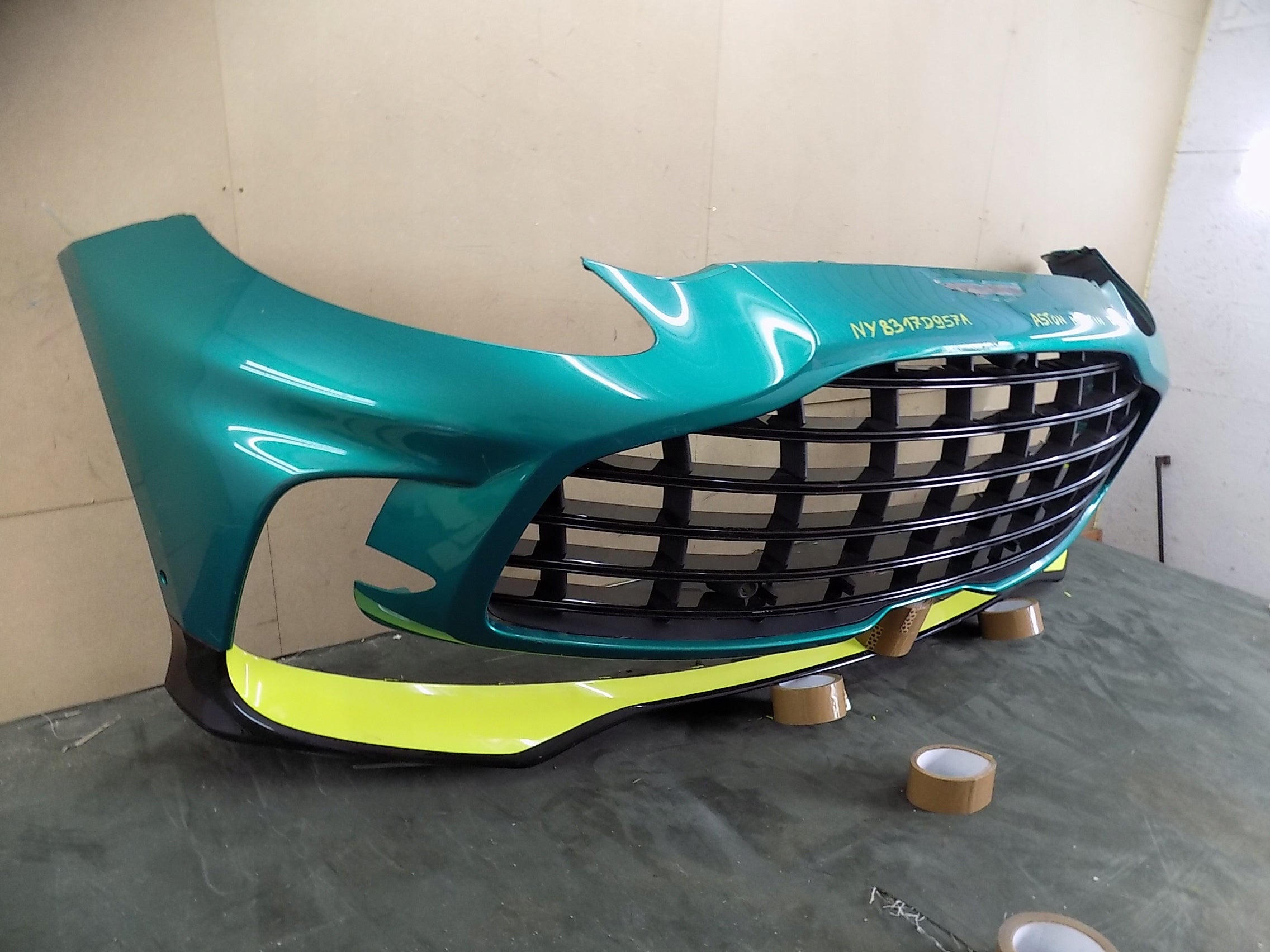Aston Martin DBX 707 front bumper with lower spoiler, OEM, Part number: NY8317D957A