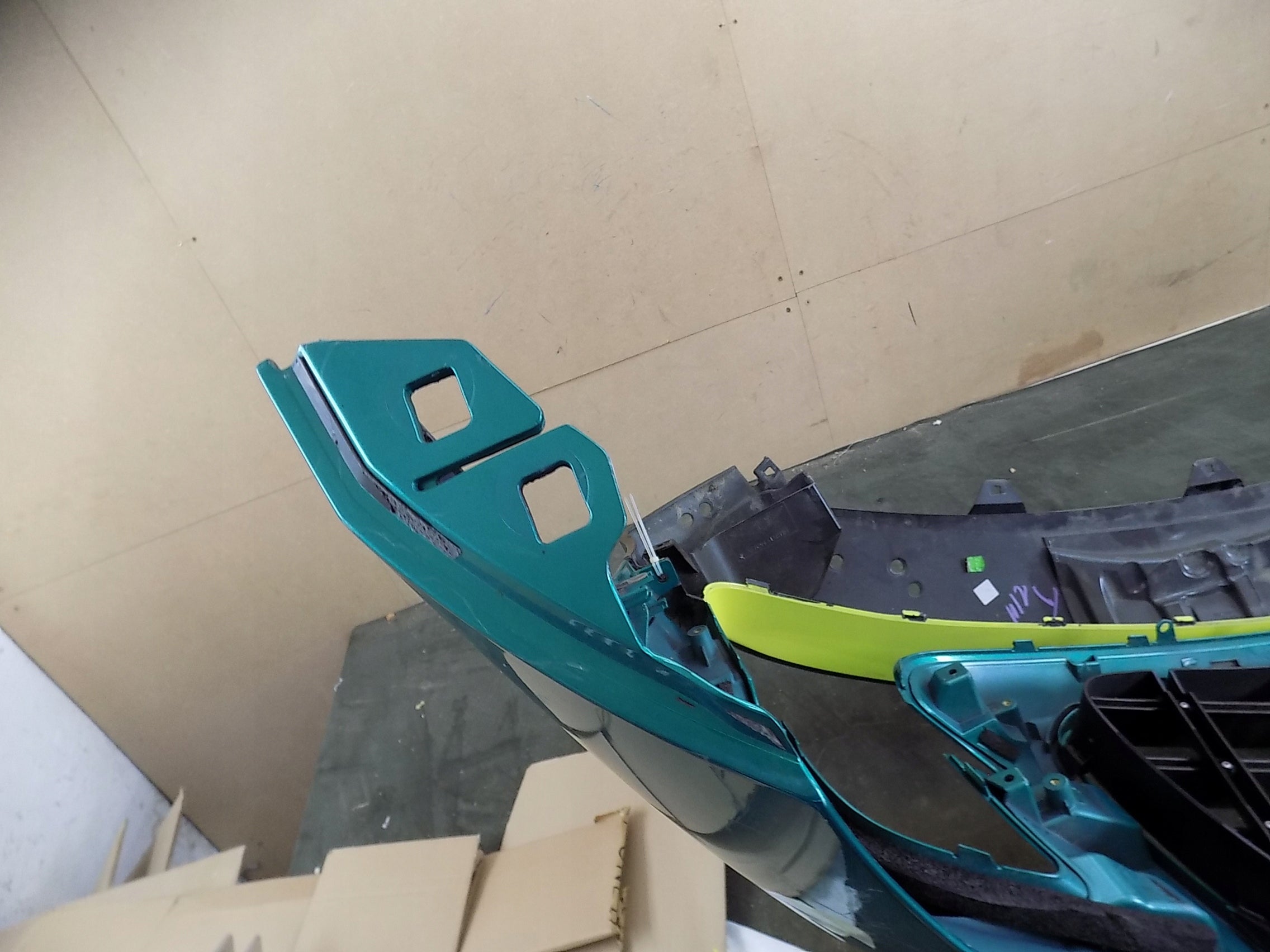 Aston Martin DBX 707 front bumper with lower spoiler, OEM, Part number: NY8317D957A