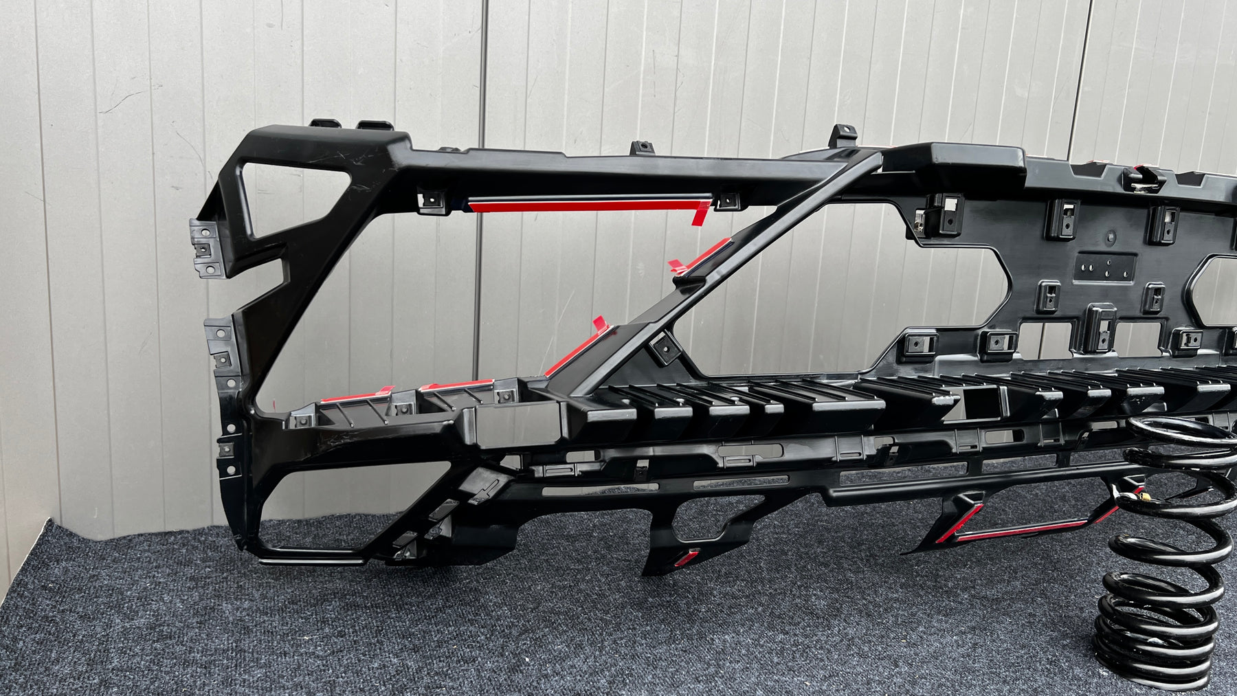 Lamborghini huracan EVO rear bumper reinforcement bracket, OEM, Part number: