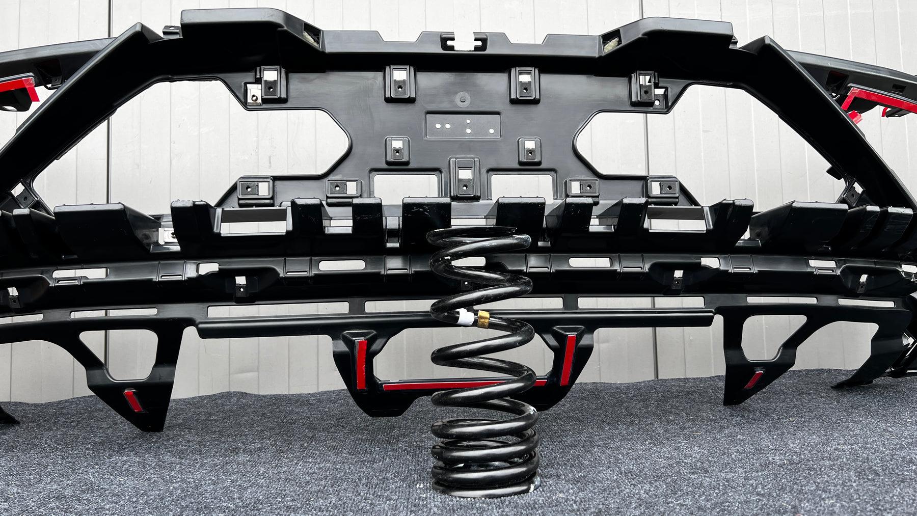 Lamborghini huracan EVO rear bumper reinforcement bracket, OEM, Part number: