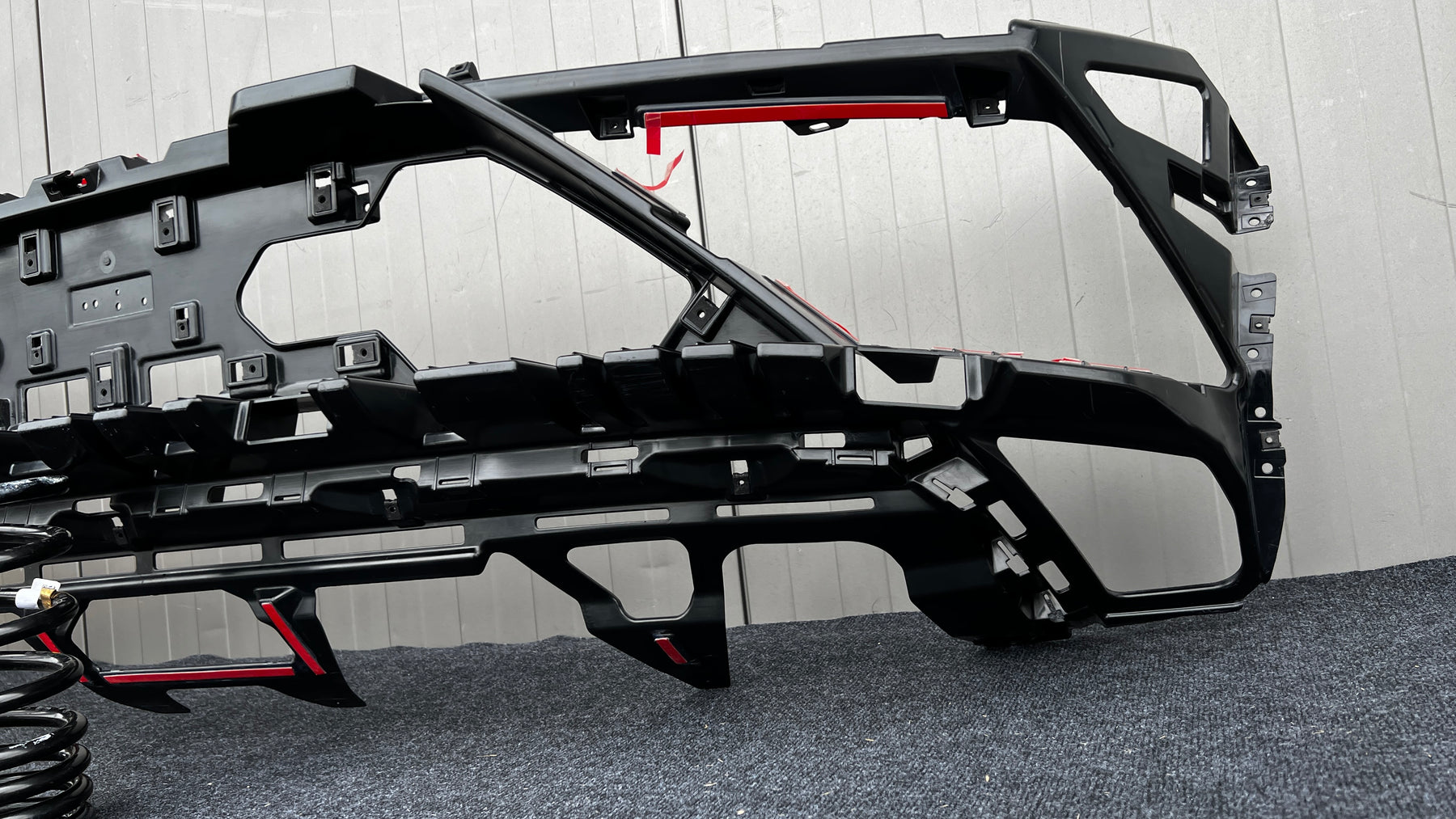 Lamborghini huracan EVO rear bumper reinforcement bracket, OEM, Part number: