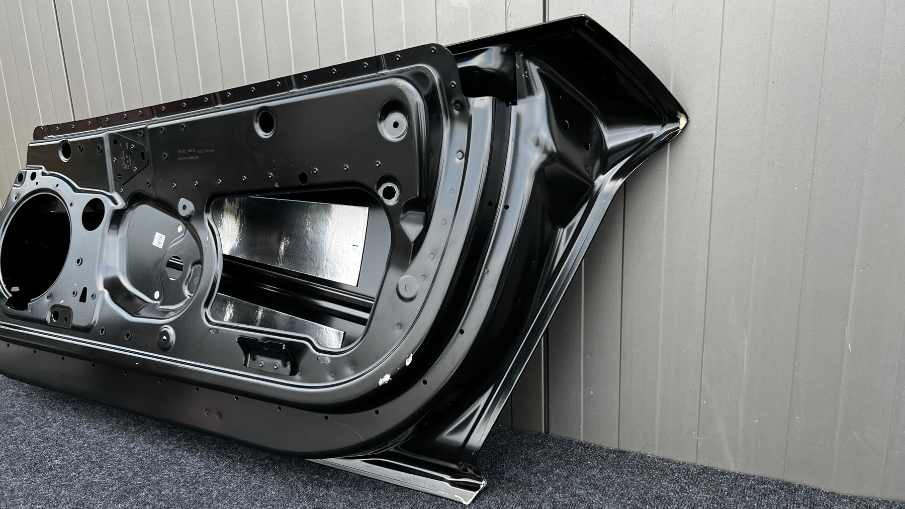 Lamborghini Aventador Door RH Black painted, OEM, Part number: 470831052G