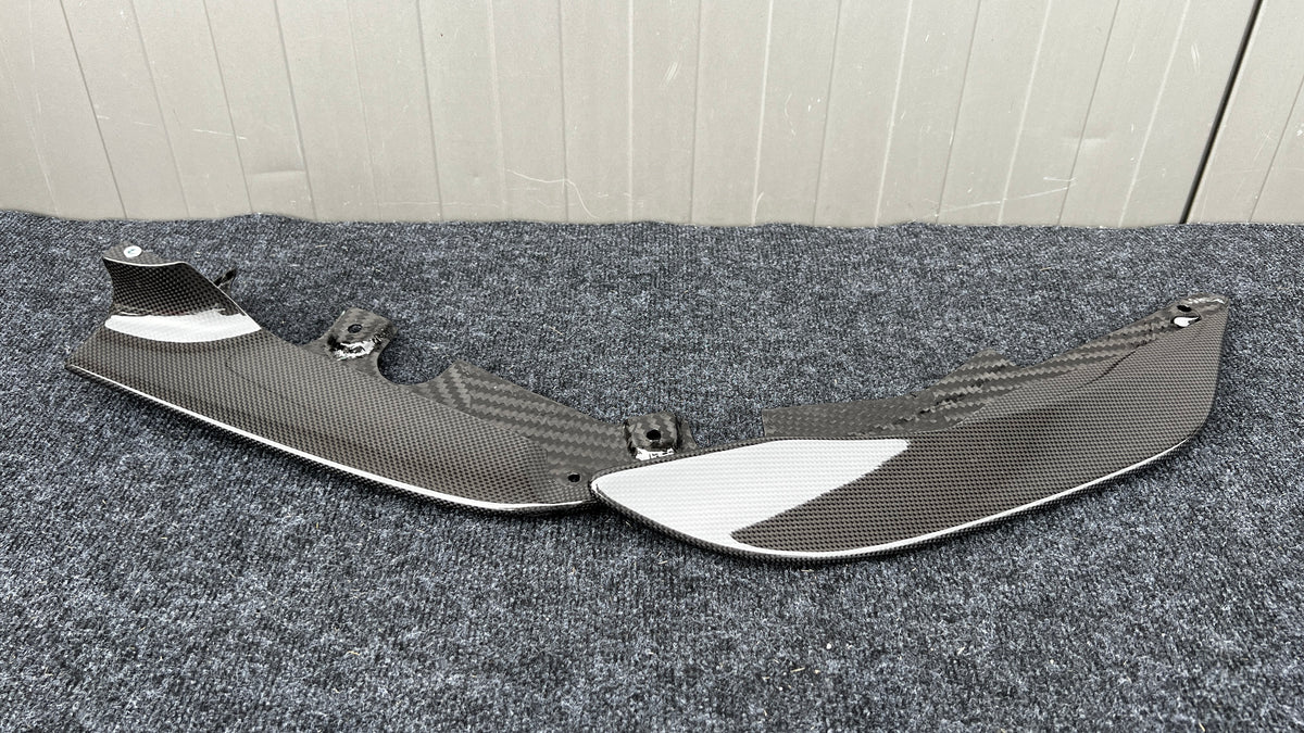 Ferrari PISTA RH Lateral spoiler carbon, OEM, Part number: 824298