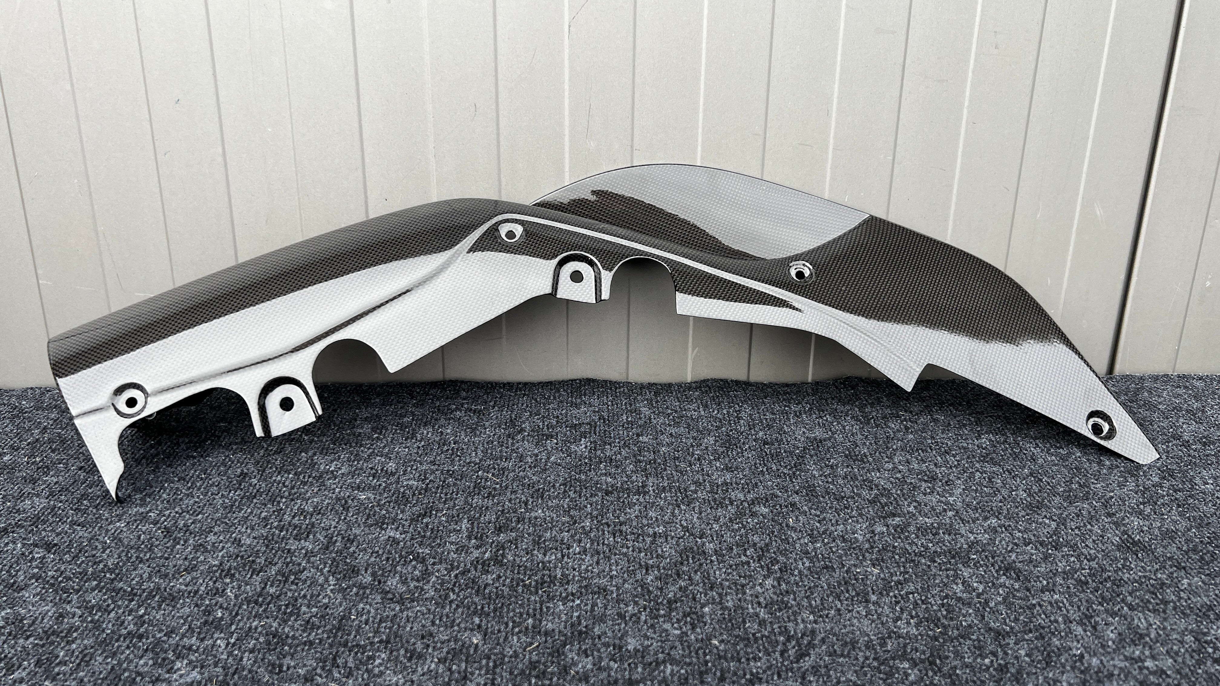 Ferrari PISTA RH Lateral spoiler carbon, OEM, Part number: 824298