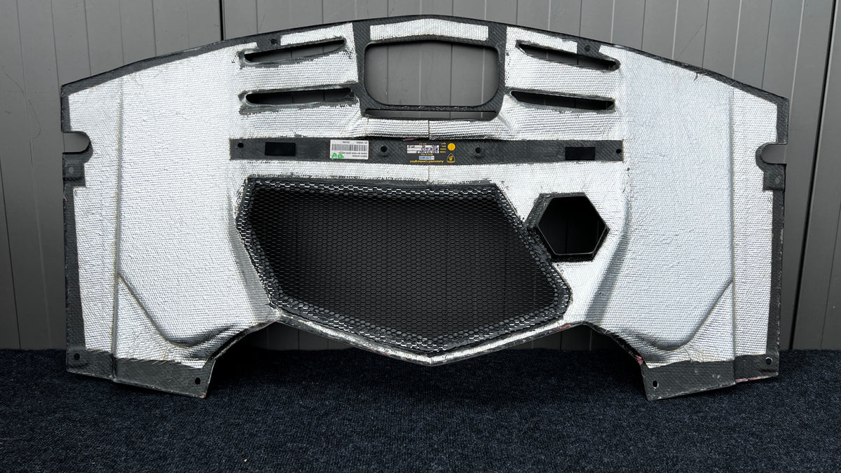 Lamborghini Aventador Engine cover bay CF marmitta, OEM, Part number: 470103786D