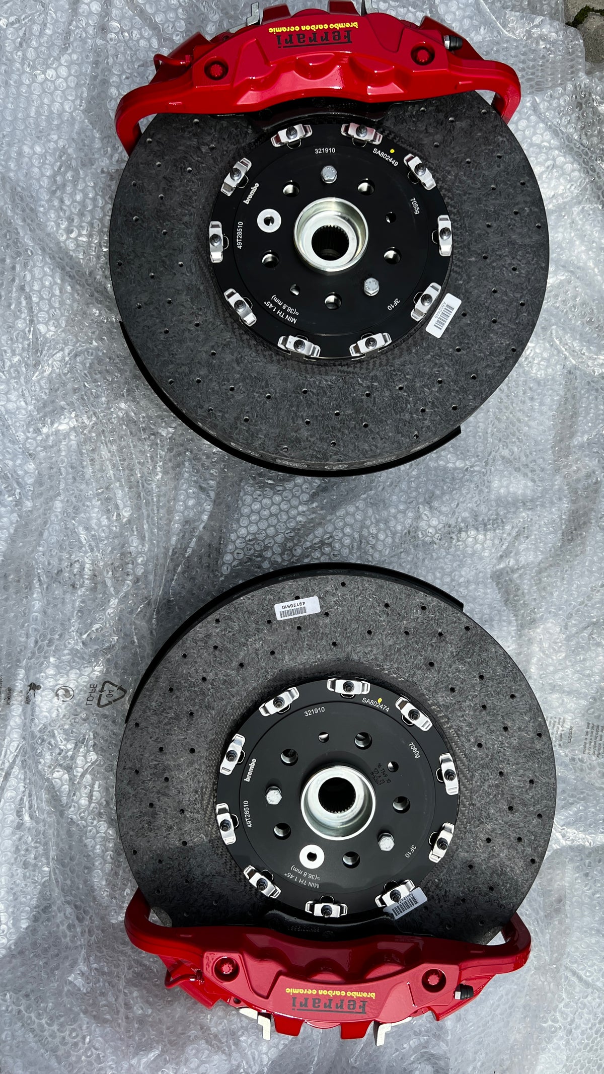 Ferrari F8 Tributo 488 Brake Set Complete Ceramic, OEM, Part number: