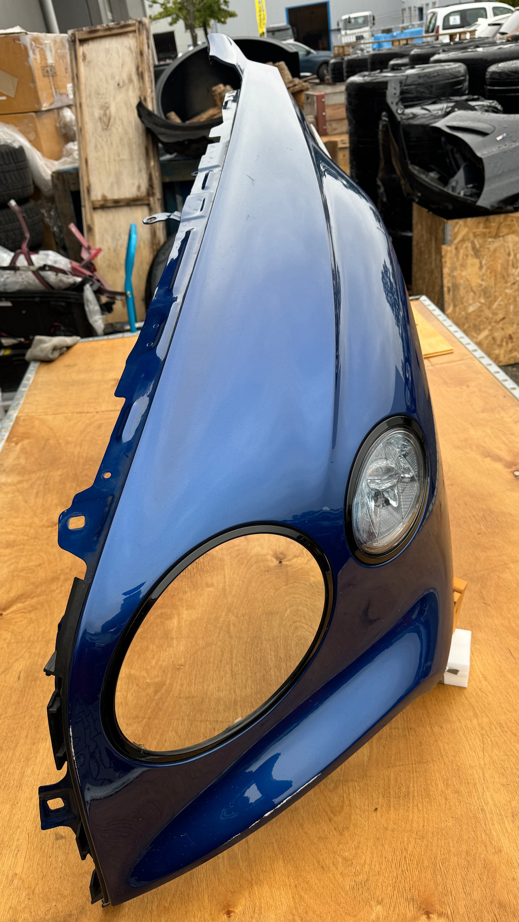 Bentley Flying Spur 2023 Fender LH side, OEM, Part number: