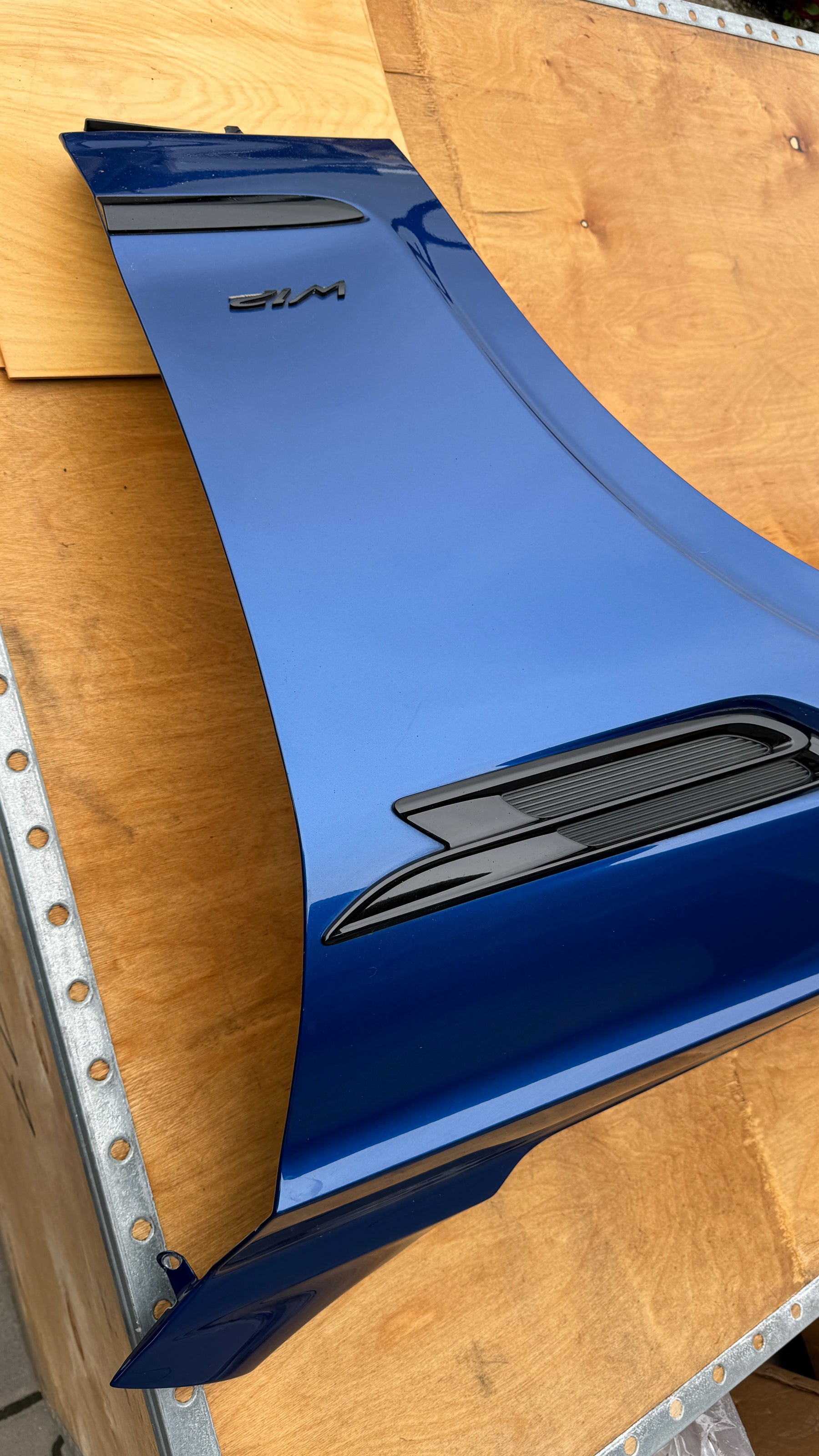 Bentley Flying Spur 2023 Fender LH side, OEM, Part number: