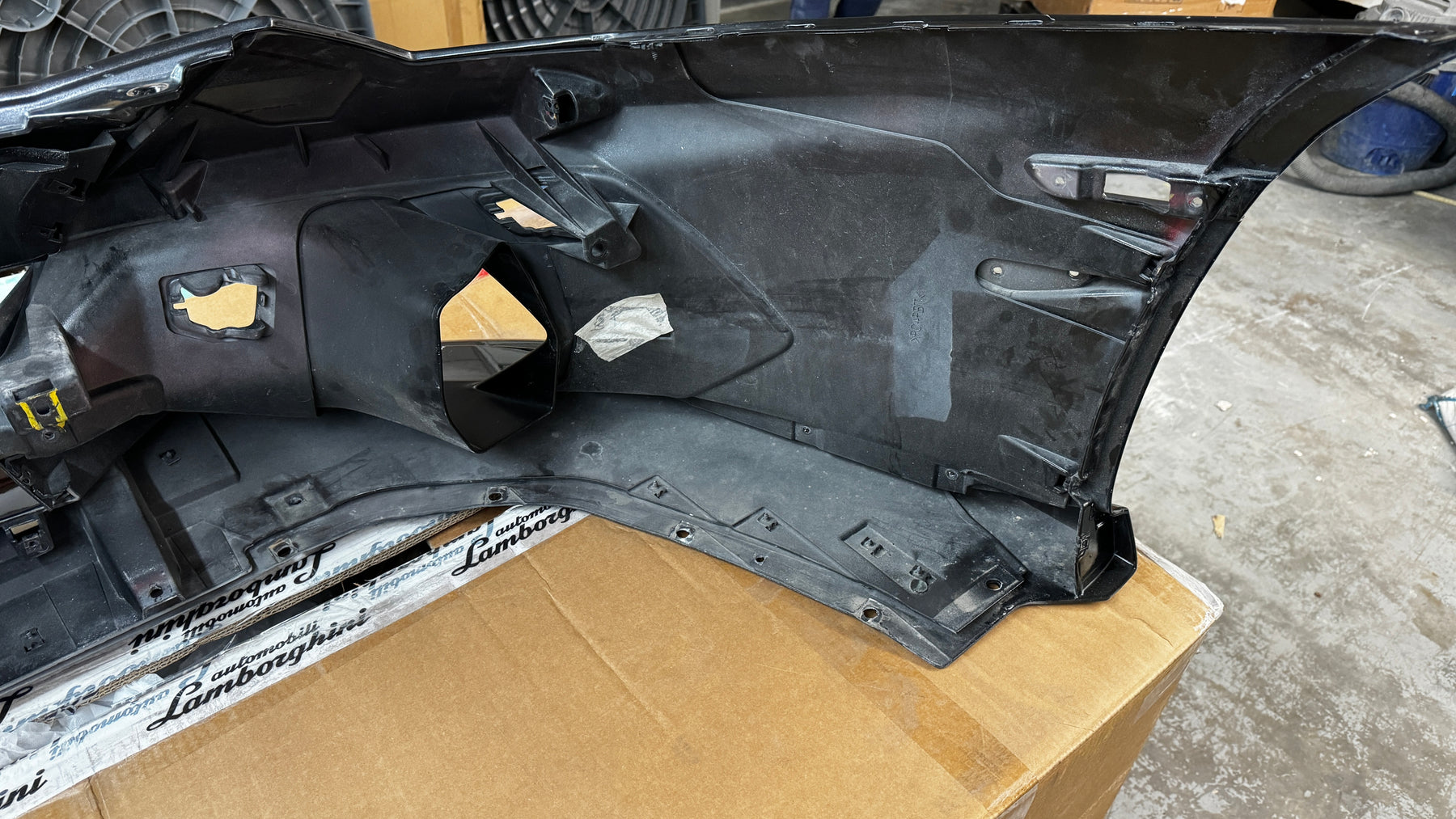 Lamborghini Aventador SVJ LP770-4 front bumper, OEM, Part number: 470807075