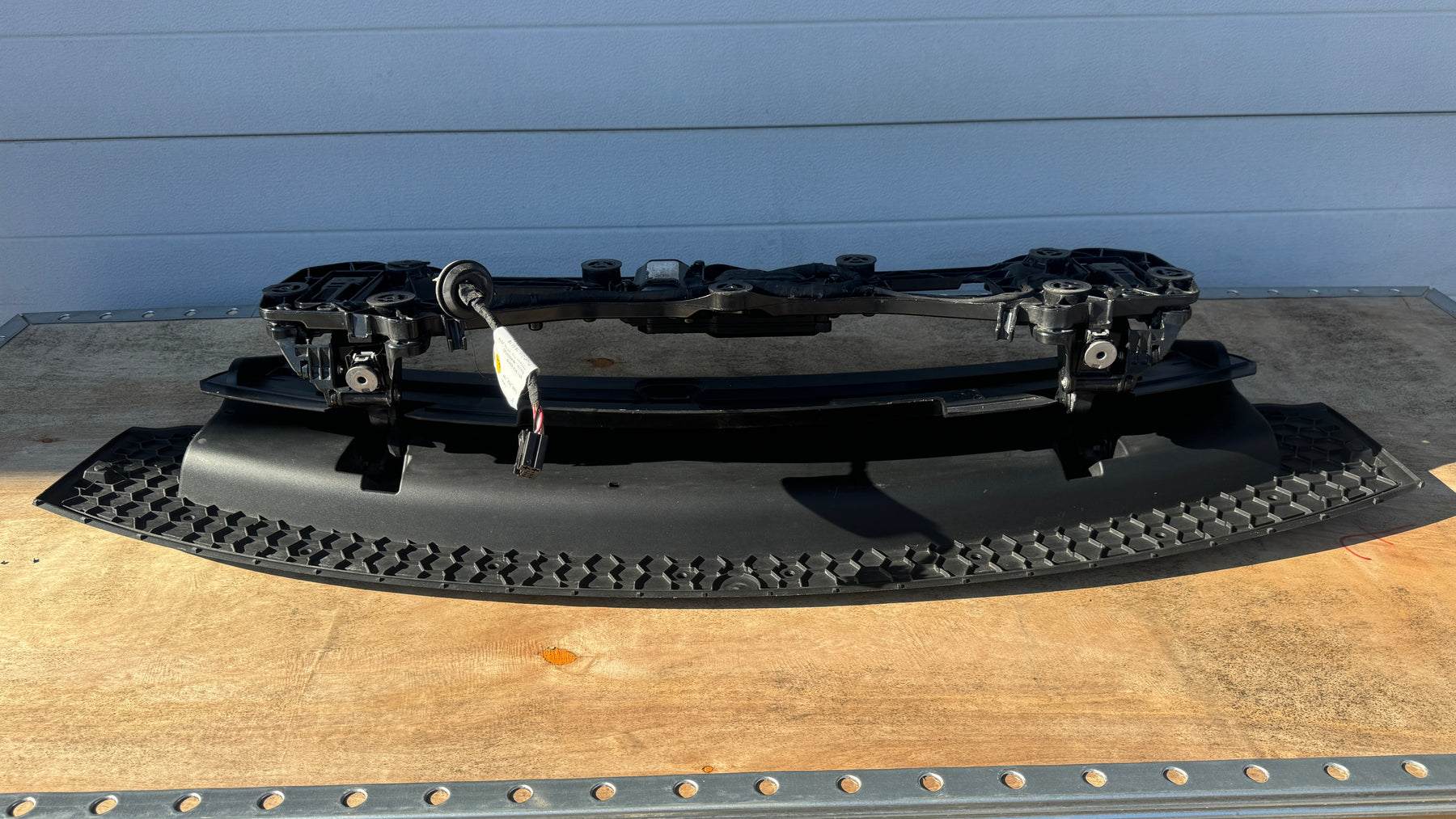 Porsche 911 992 Carrera S Rear Spoiler mechanism complete, OEM, Part number: 9P1959944B