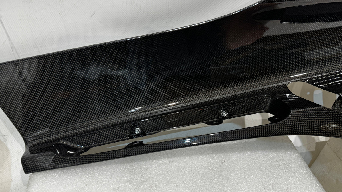 Ferrari 812 Superfast GTS LH Central Medalion Door Carbon, OEM, Part number: 88928300 775511