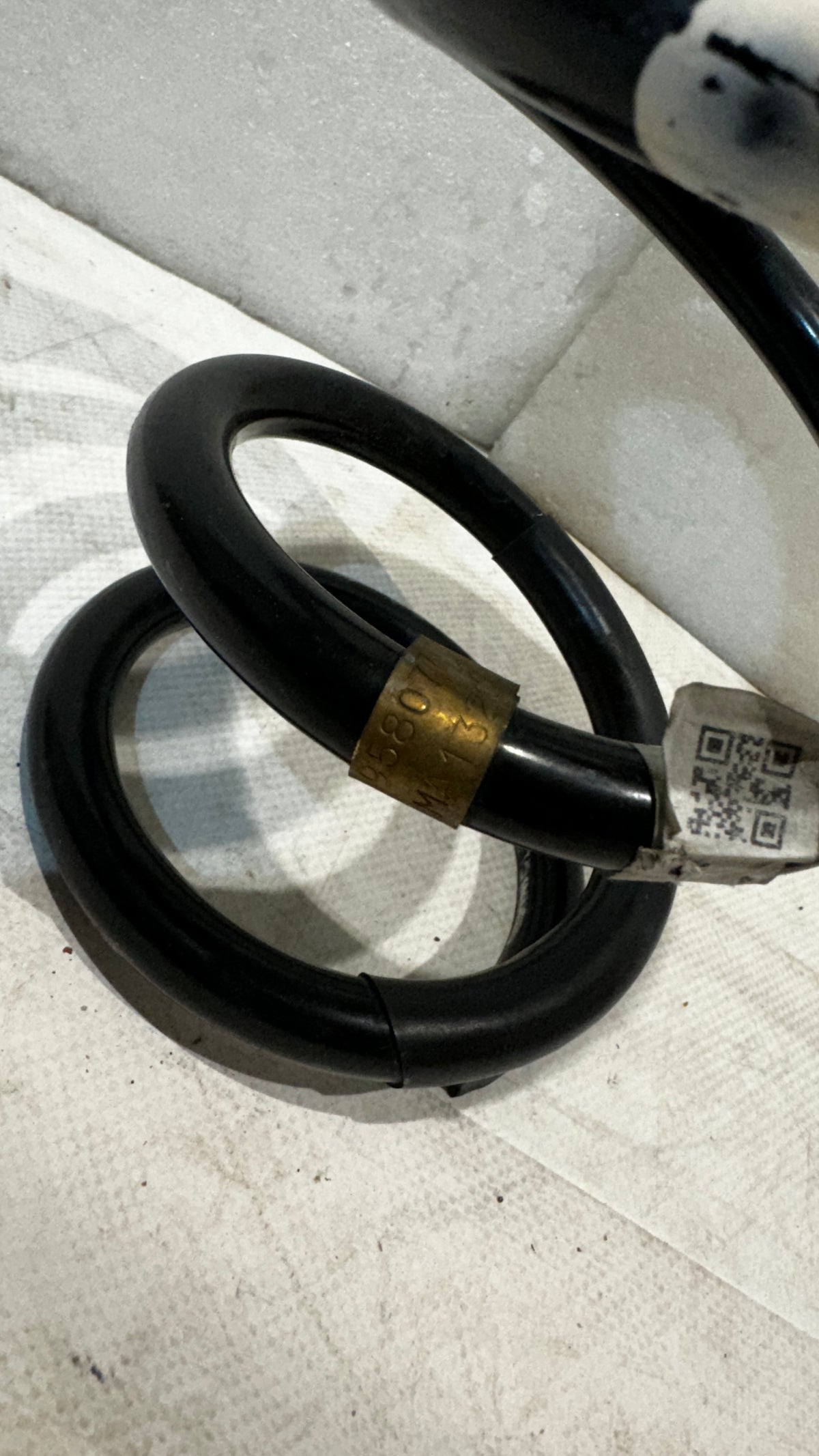 Ferrari SF90 Stradale Front suspension spring OEM, Part number: 958077 778460