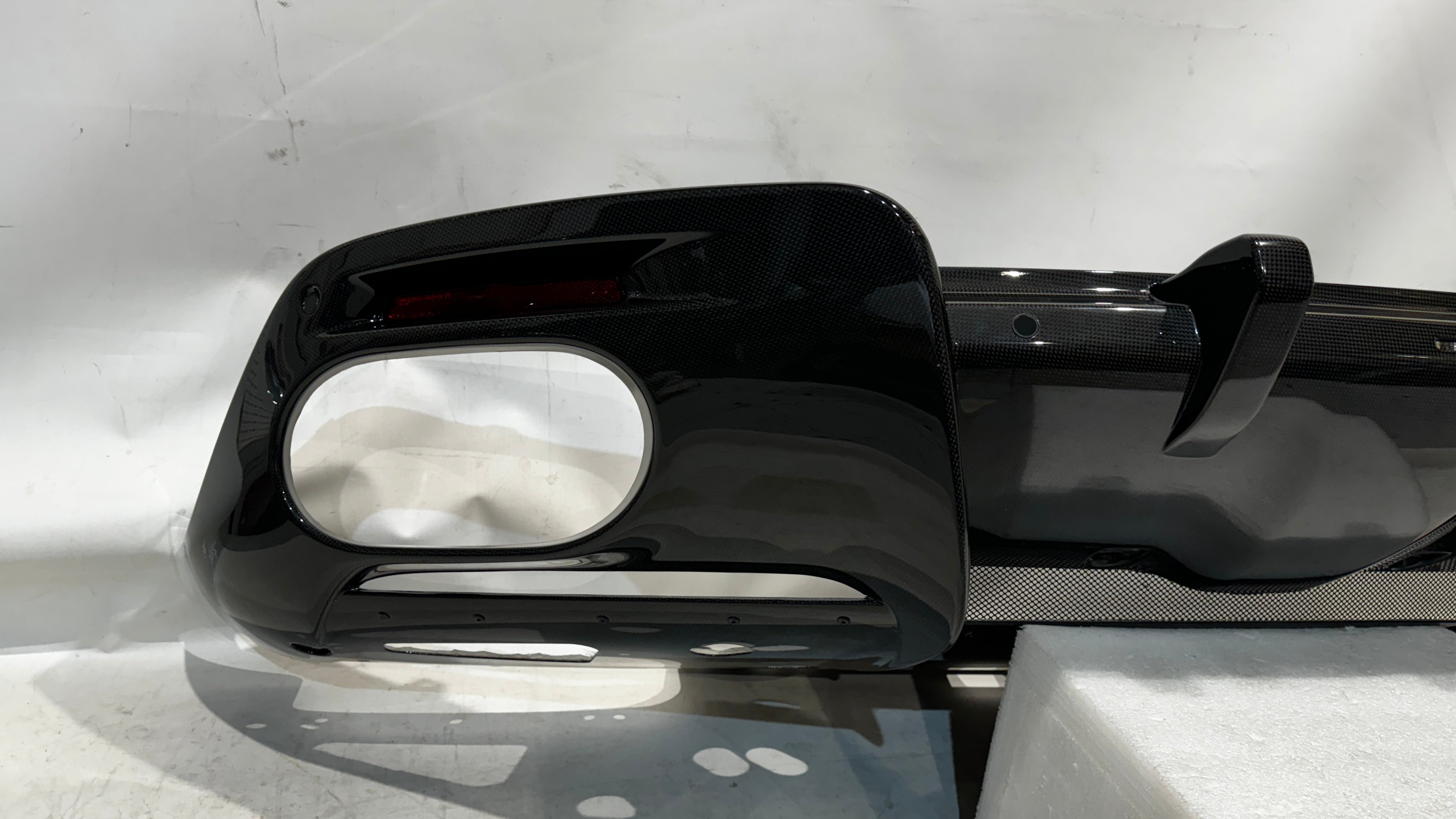 Ferrari ROMA Rear diffuser carbon fiber OEM, Part number: 780224