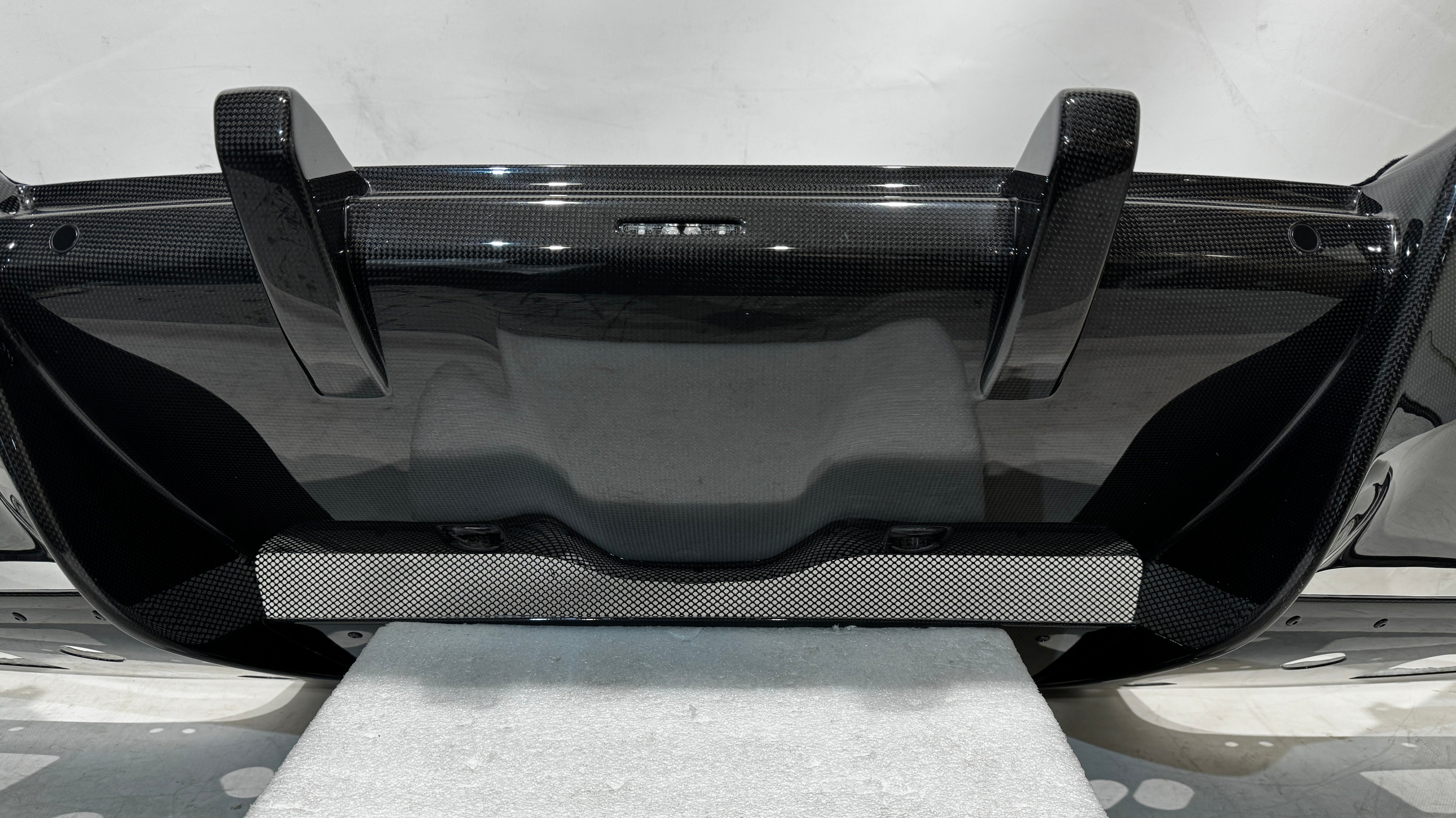 Ferrari ROMA Rear diffuser carbon fiber OEM, Part number: 780224