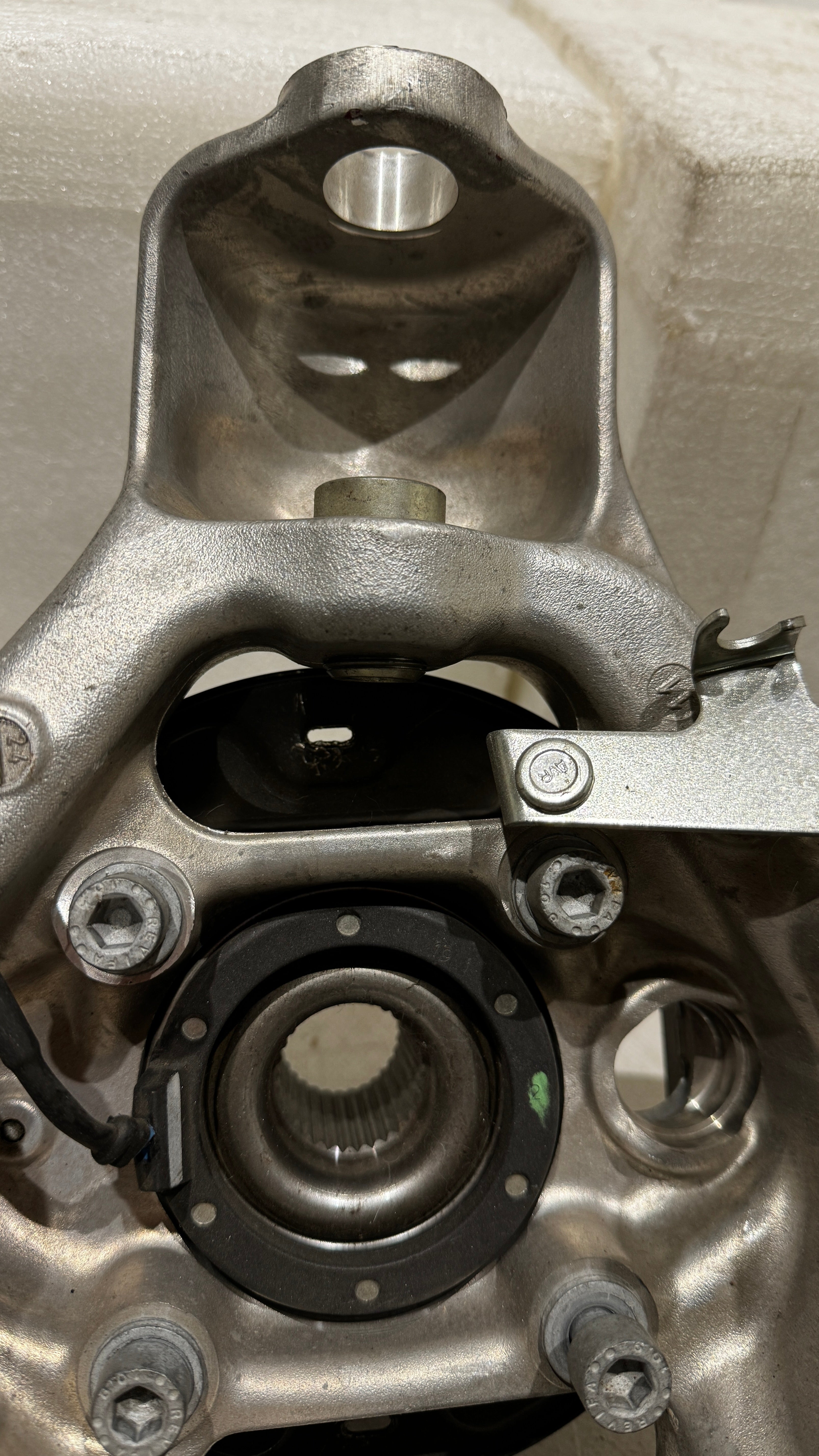 Ferrari 599 Fiorano 2009 Rear RH axle OEM, Part number: 220456