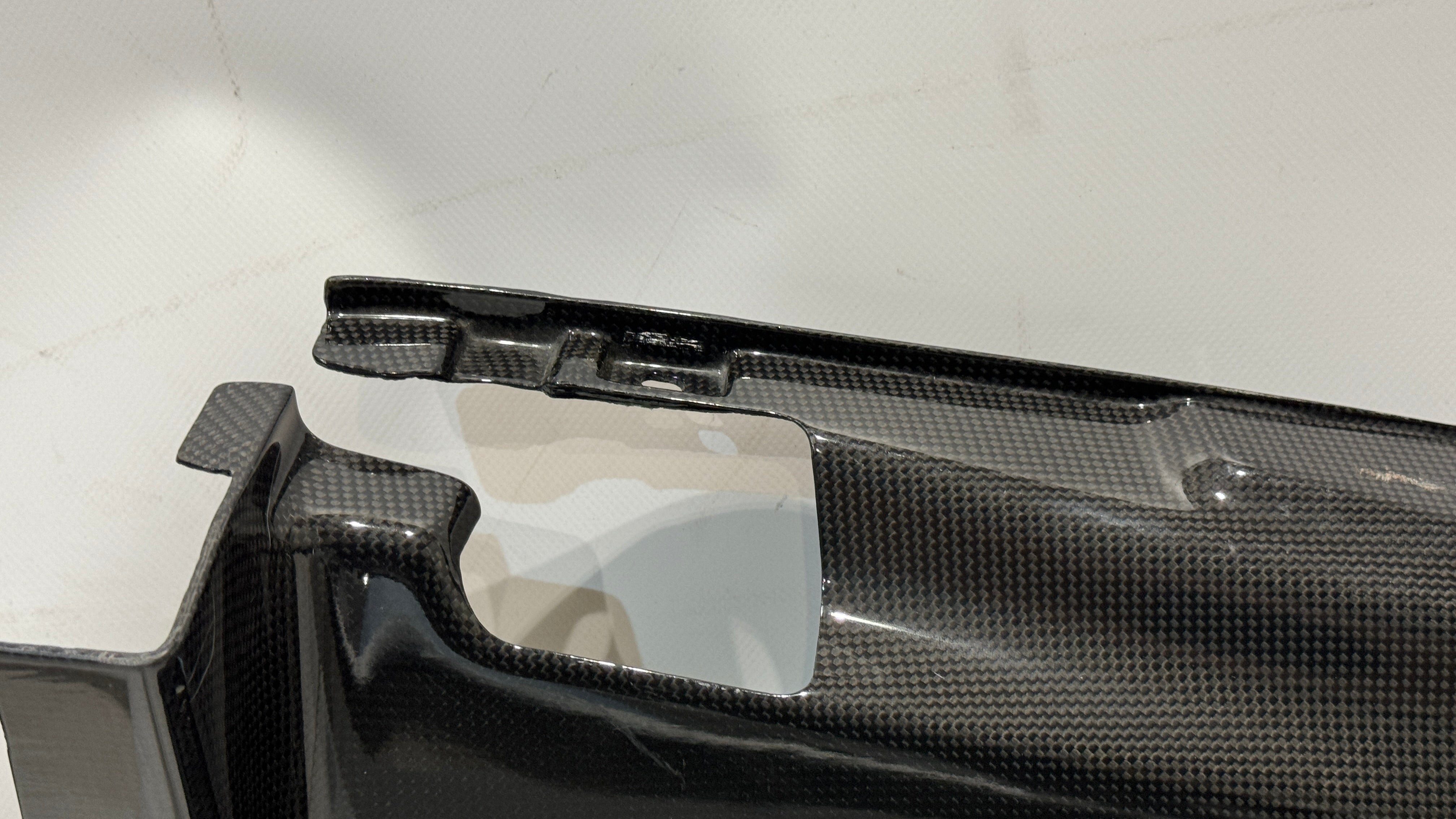 Ferrari 488 PISTA RH Engine compartment Carbon fiber, OEM, Part number: 782010