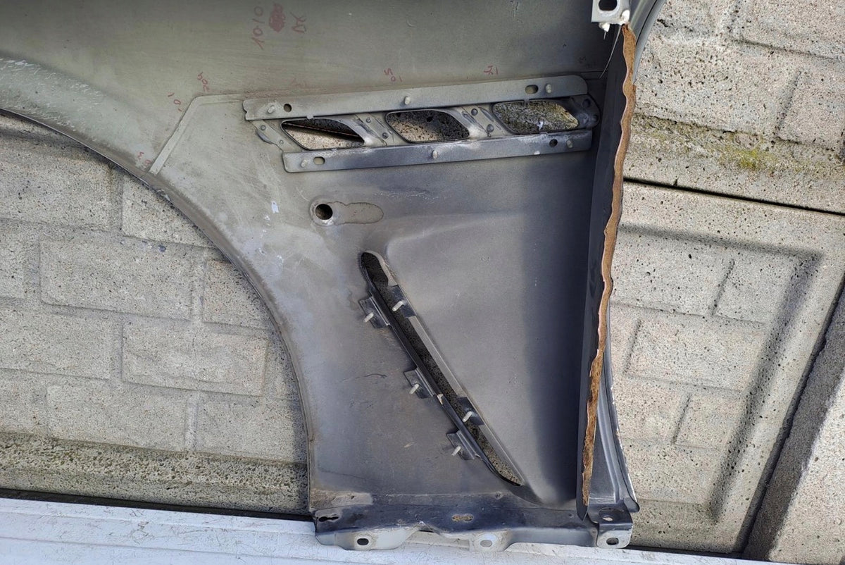 Maserati Granturismo MC Stradale Fender RIGHT side, Part number: