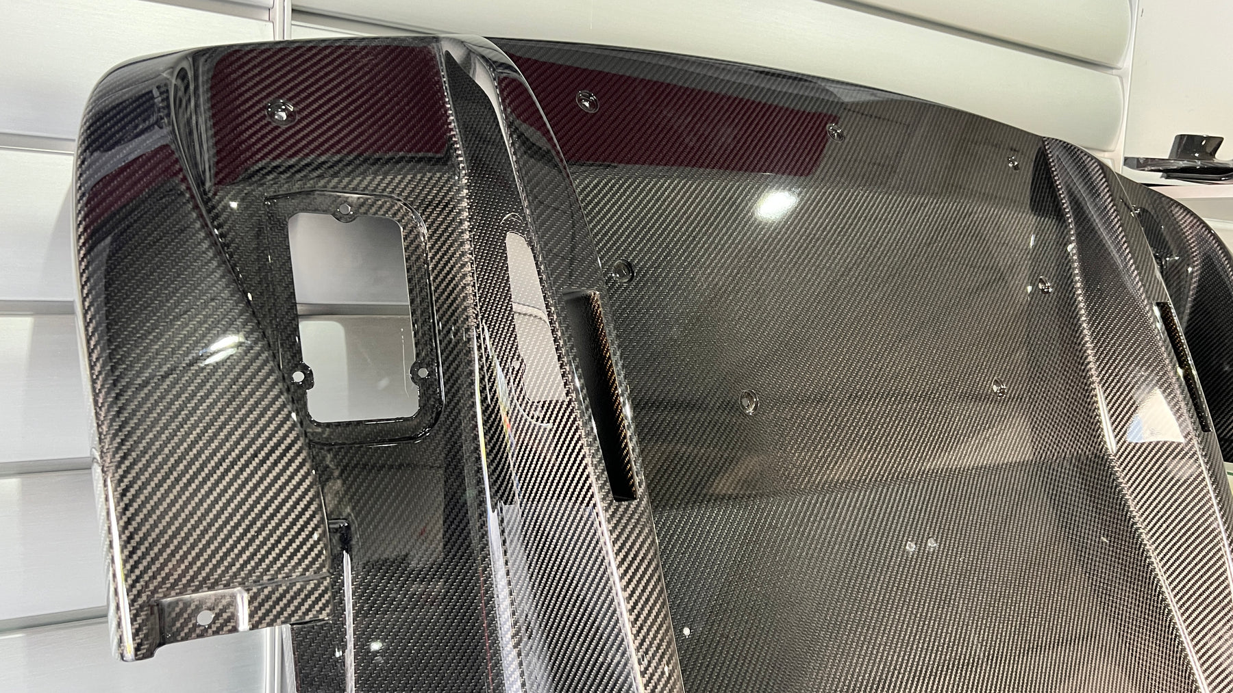Porsche Carrera GT Rear Diffuser Carbon fiber, OEM, Part number: 98050443502
