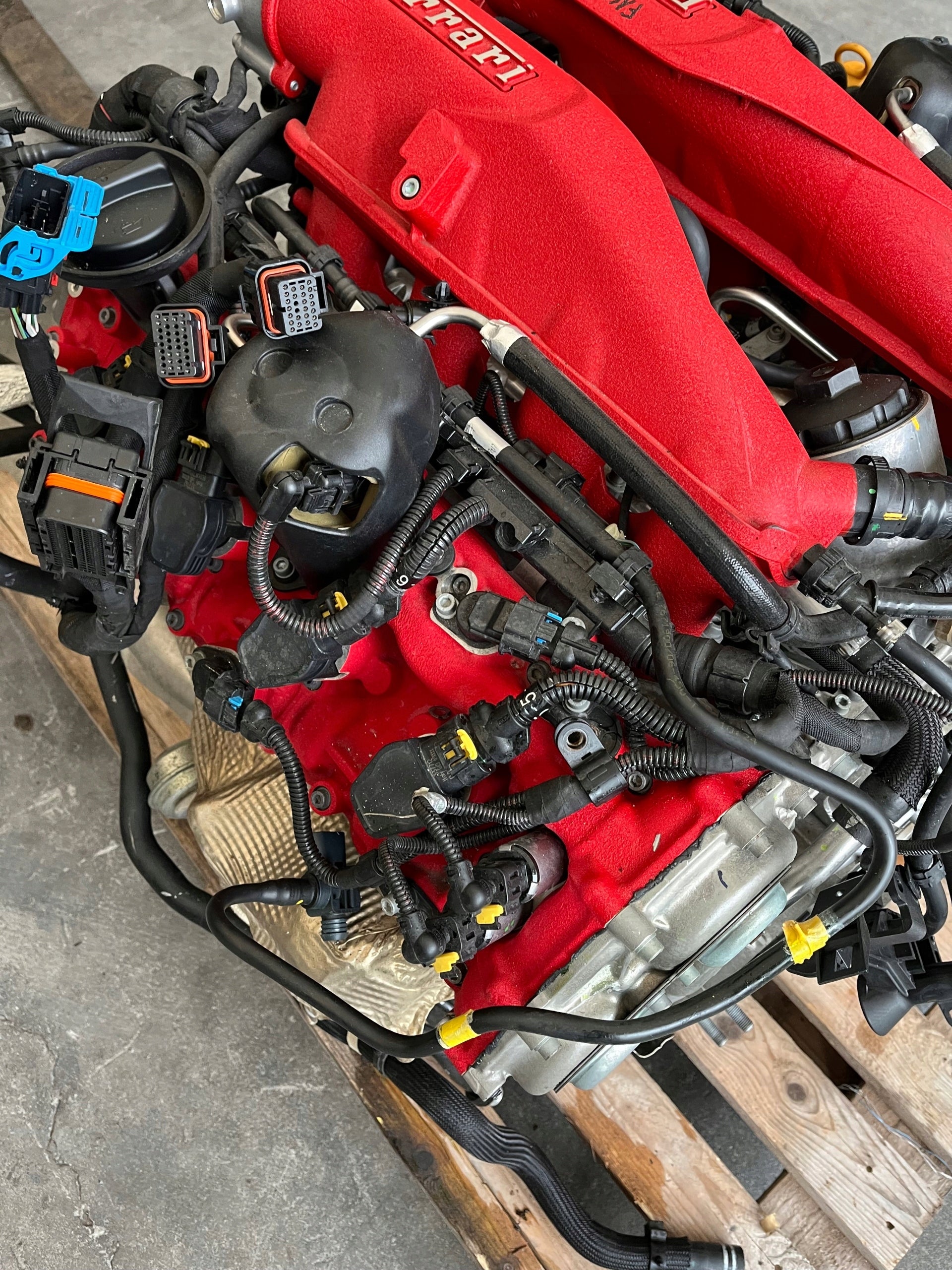Ferrari Portofino F164 V8 engine complete, OEM
