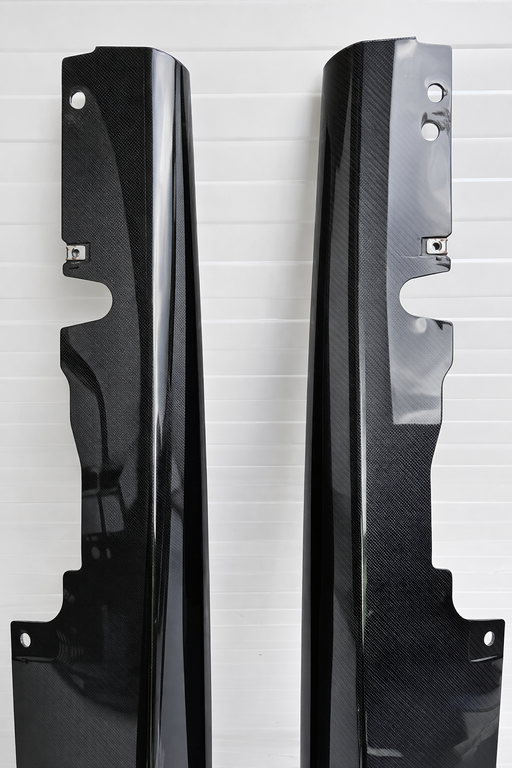 Ferrari ROMA F169 side skirts Carbon fiber, OEM, Part number: 927061, 927060