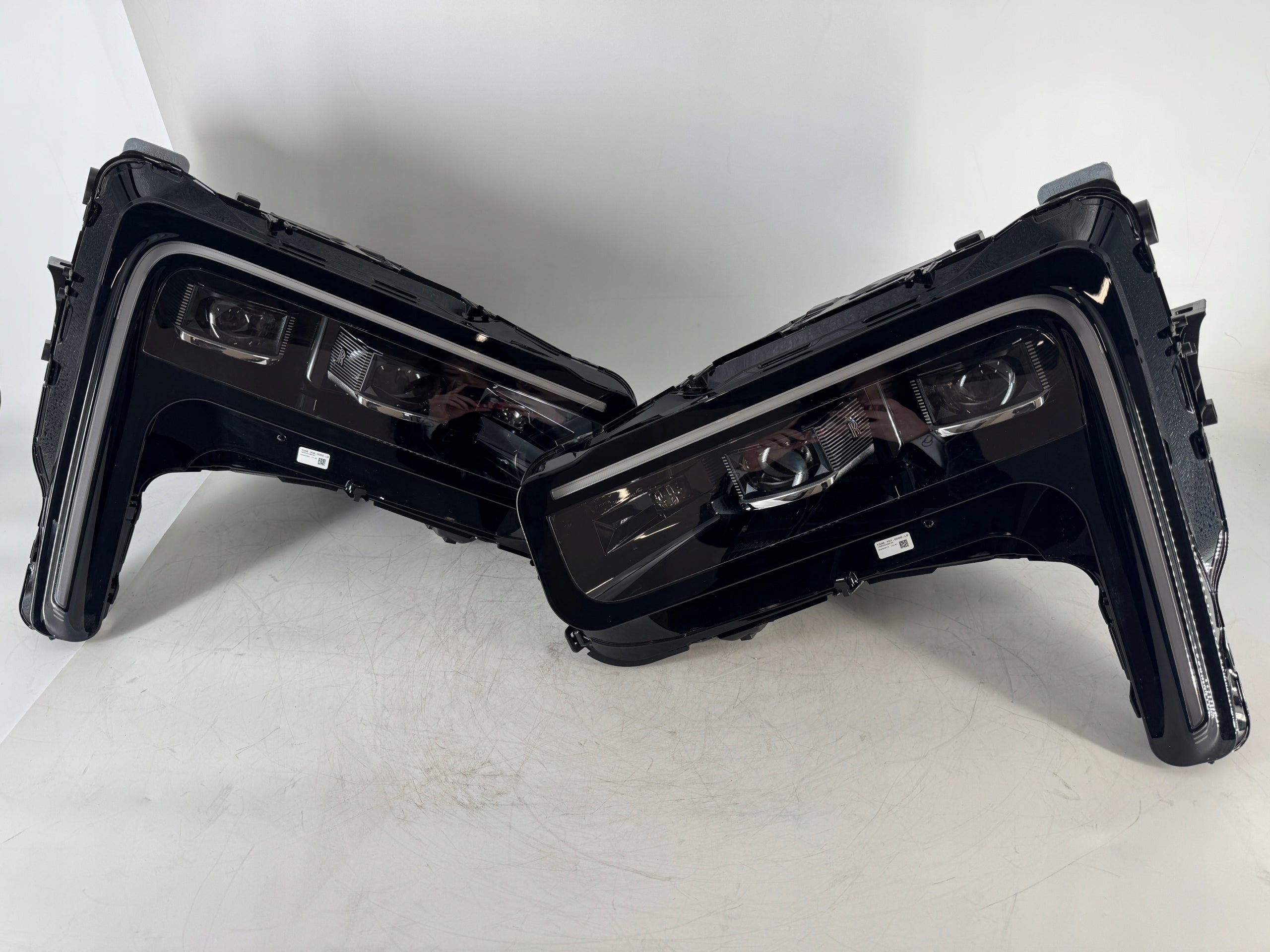Rolls Royce Cullinan headlights 2025, OEM, Part number: 5A5A927, 5A5A934