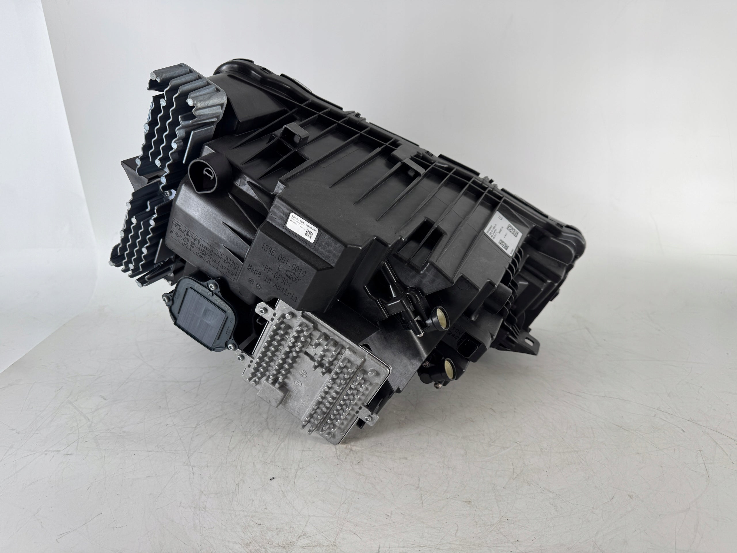 Rolls Royce Cullinan headlights 2025, OEM, Part number: 5A5A927, 5A5A934