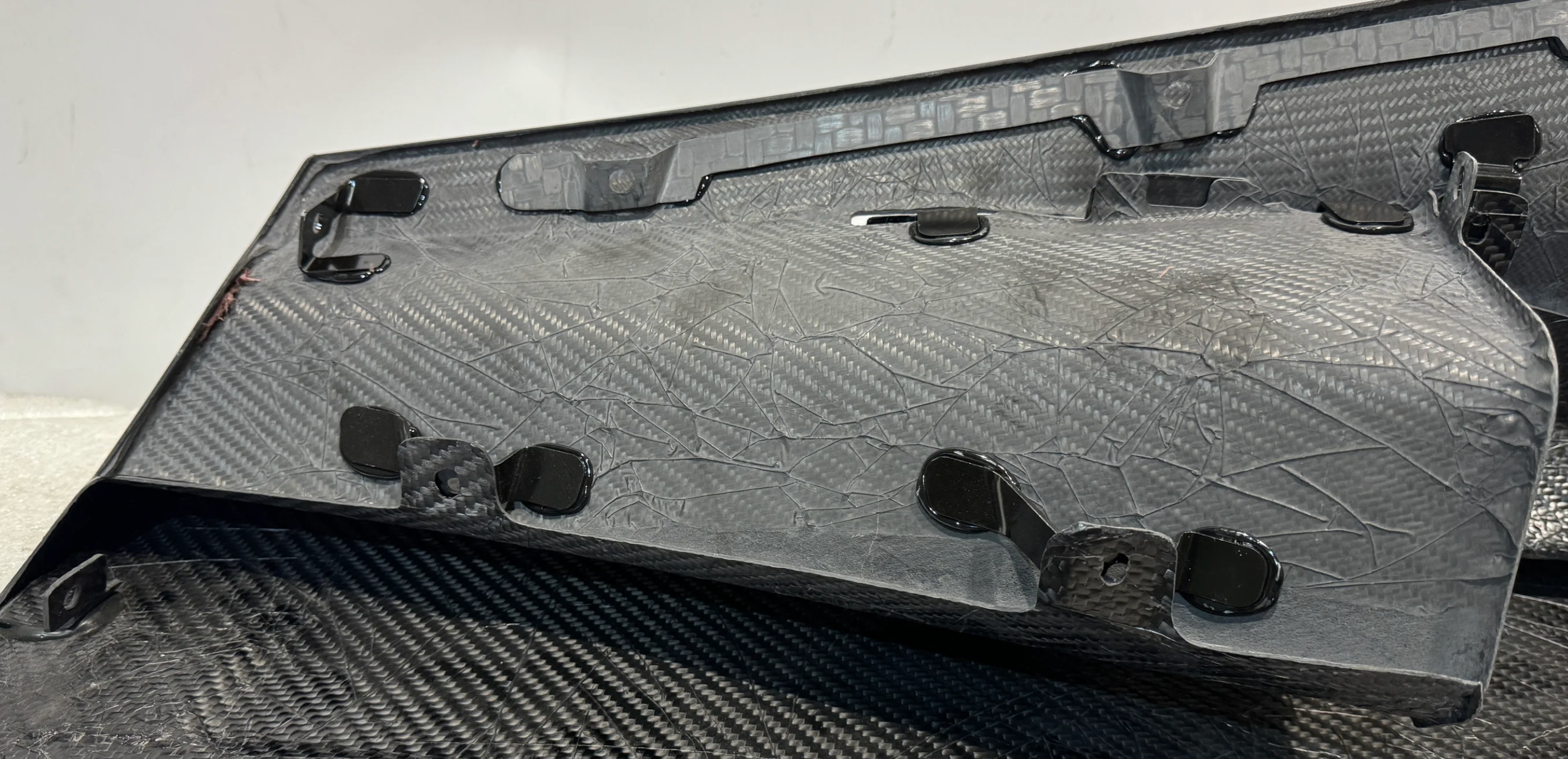 McLaren 765LT Rear side skirt RH Upper Part Only, OEM, Part number: 14AB961RP