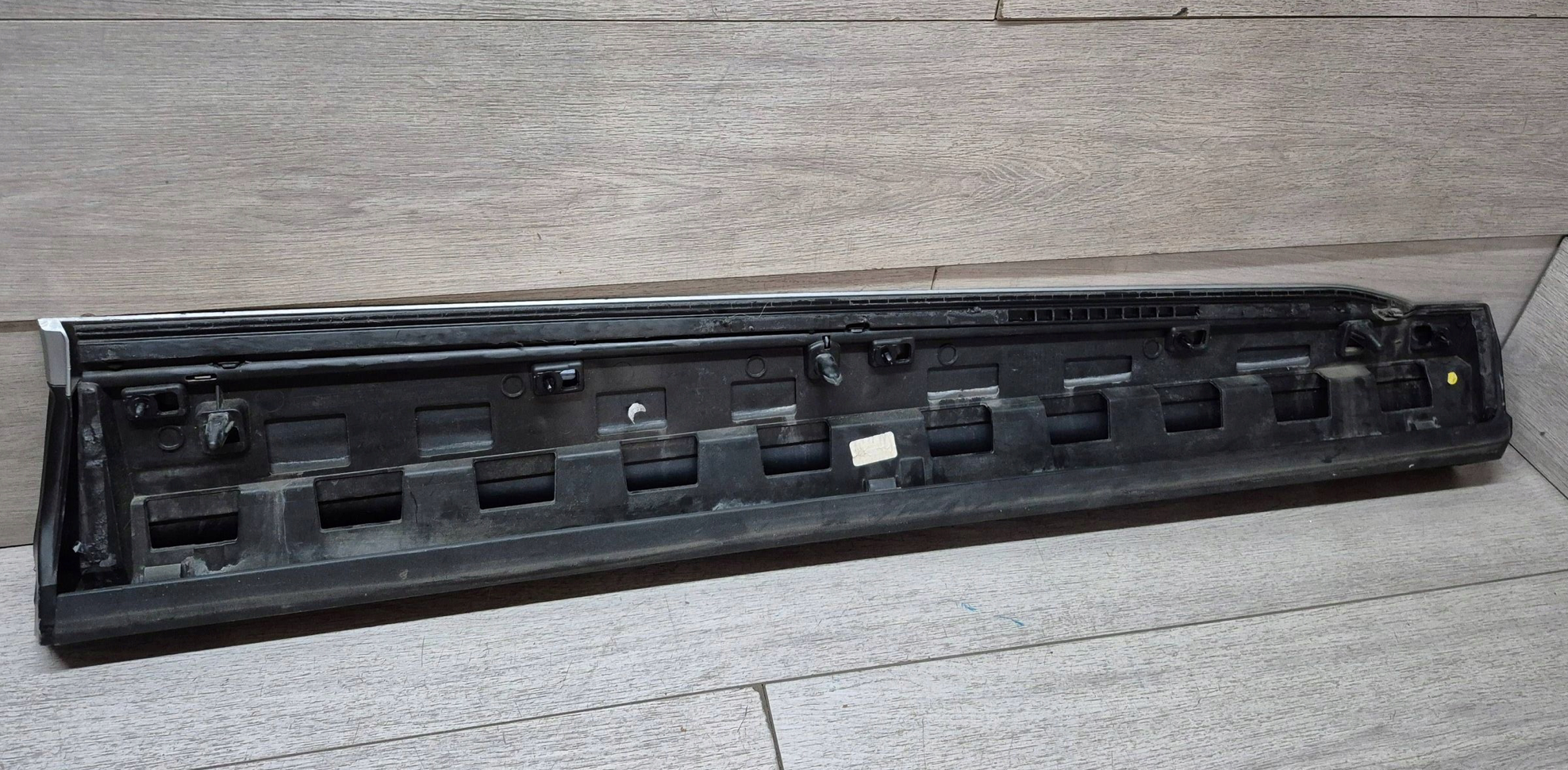 Lamborghini URUS Side skirt LH - Plastic - OEM, Part number: 4ML