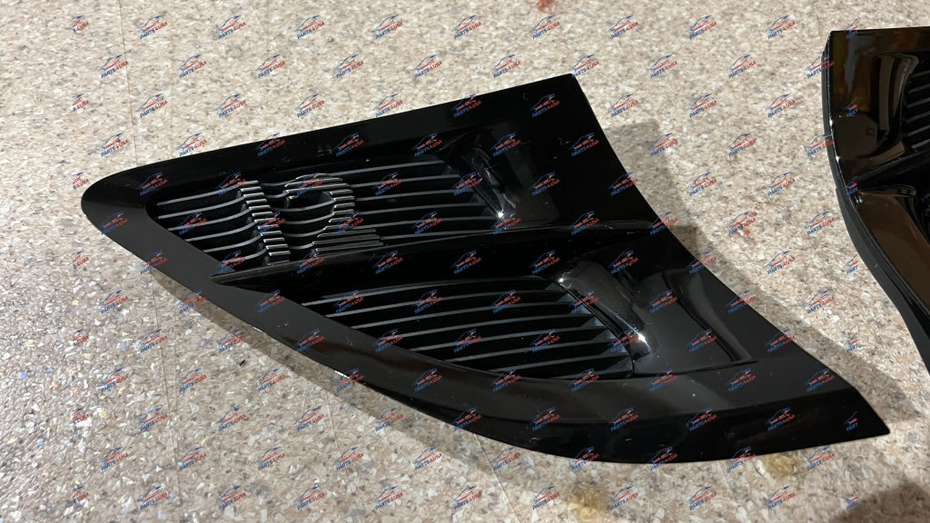 Bentley New Continental Gt Vent Grill Black V12 Part Number: 3Sd821273D