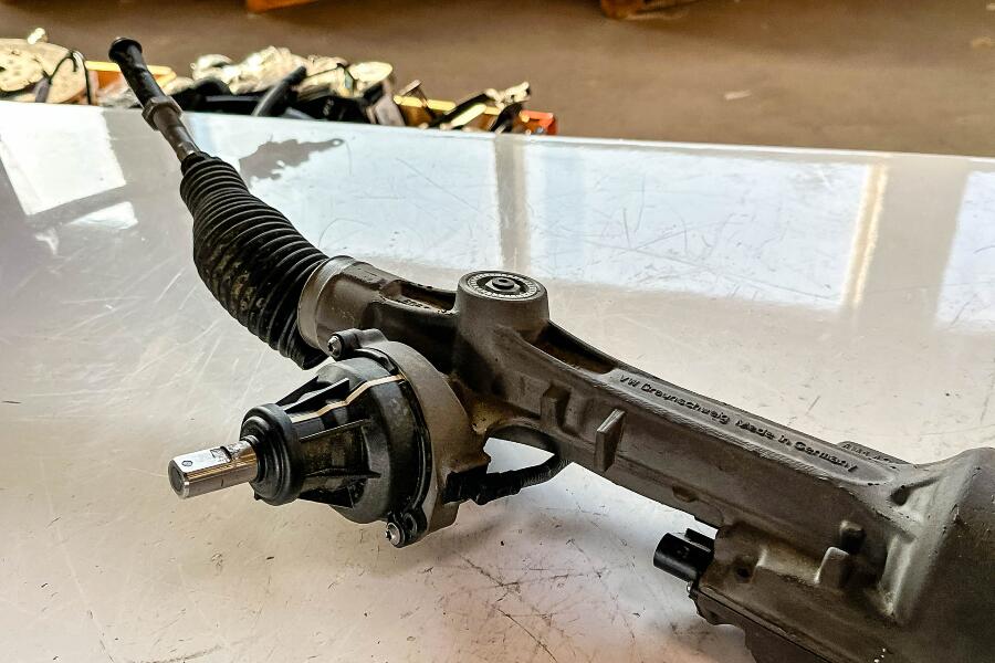 Lamborghini URUS power steering rack, OEM, Part number: 4M2423055AK