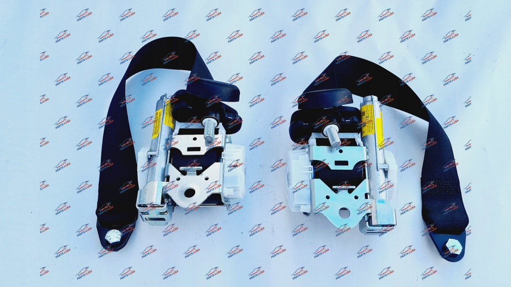 Ferrari 458 488 Front Seatbelt Oem Part L + R Number: 84466400