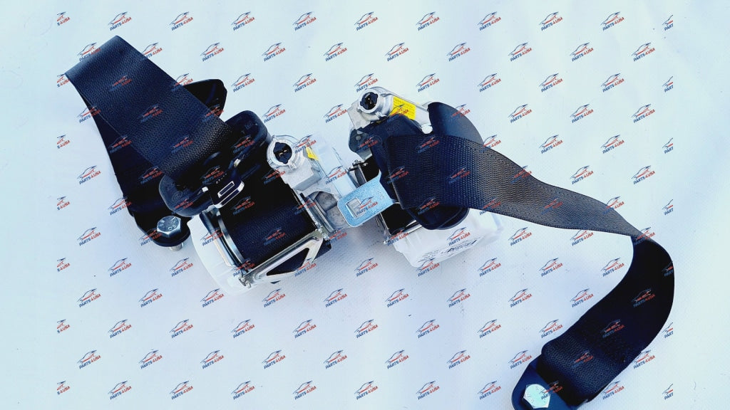Ferrari 458 488 Front Seatbelt Oem Part L + R Number: 84466400