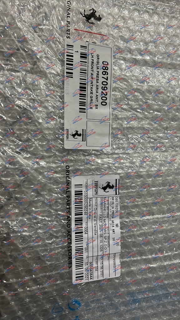 Ferrari 488 Front Bumper Grill Mesh L + R Part Number: 86709100