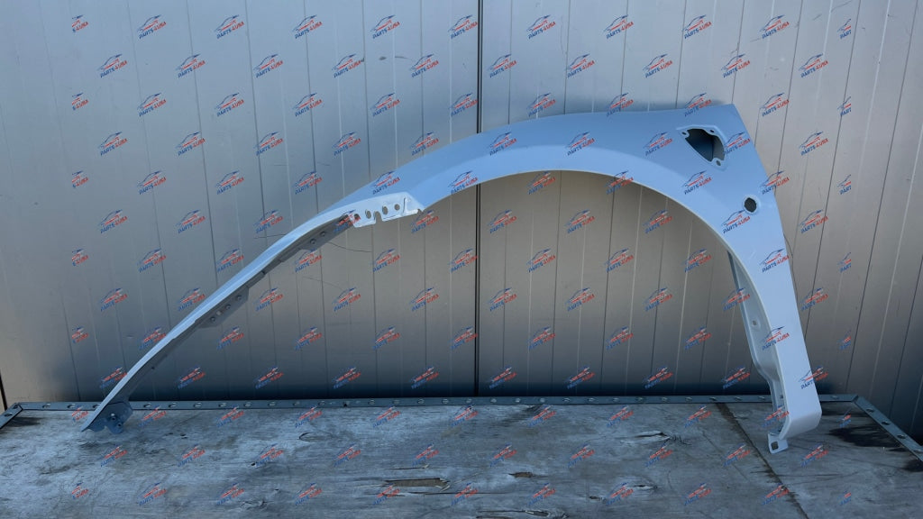 Ferrari F8 Tributo / Spider Front Fender Left Part Number: 985852648