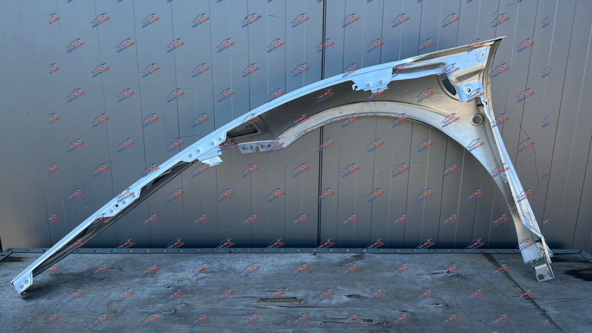 Ferrari F8 Tributo / Spider Front Fender Right Part Number: 985852654