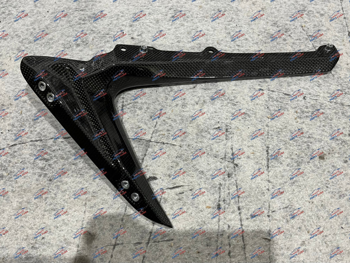 Ferrari Pista Lh Lateral Under-Chin Element Carbon Part Number: 807967 Bumper