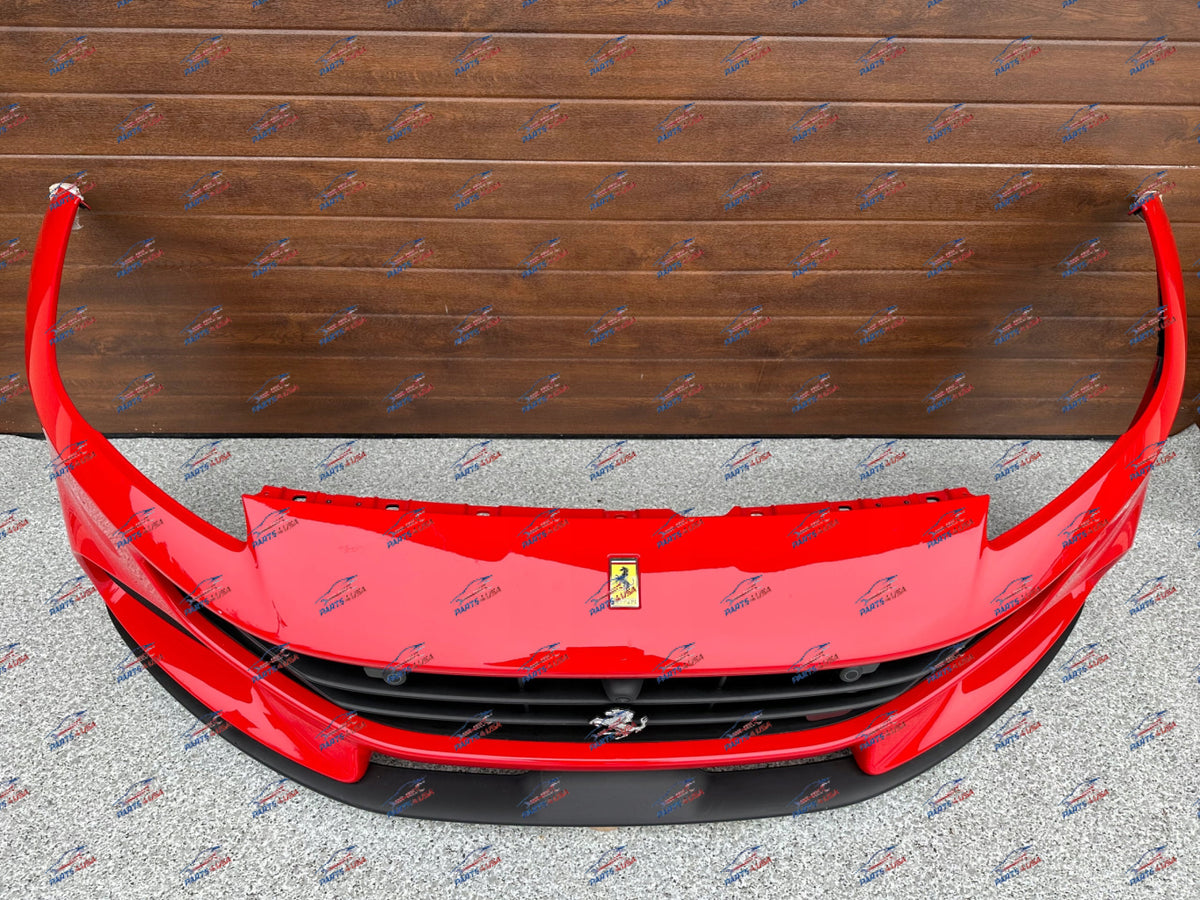 Ferrari Portofino M Front bumper complete OEM Part number: 985891981 - Front bumper