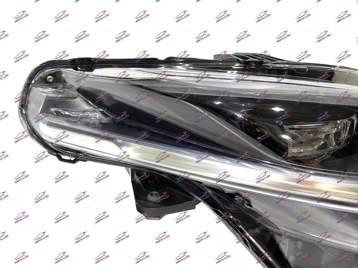 Ferrari Rome RH Headlight US Spec OEM Part number: 904370 - Headlight