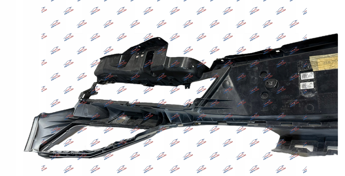 Lamborghini Aventador S Rear bumper OEM Part number: 470807309F 470807301AR 470807301AD - Rear bumper