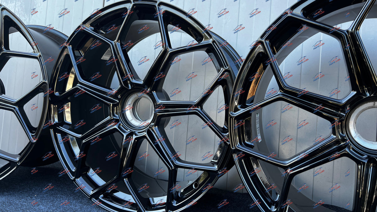 Lamborghini Aventador SVj Wheel glossy black OEM part number: 470601017BH 470601017BJ - Wheels