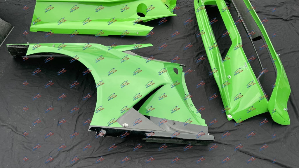 Lamborghini Huracan Gt3 Bodykit Carbon Part Number:
