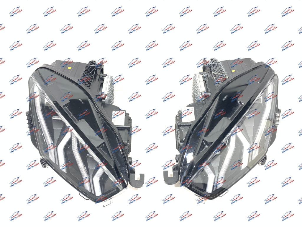 Lamborghini Huracan Headlight L + R Part Number: 4T0941004 Headlight